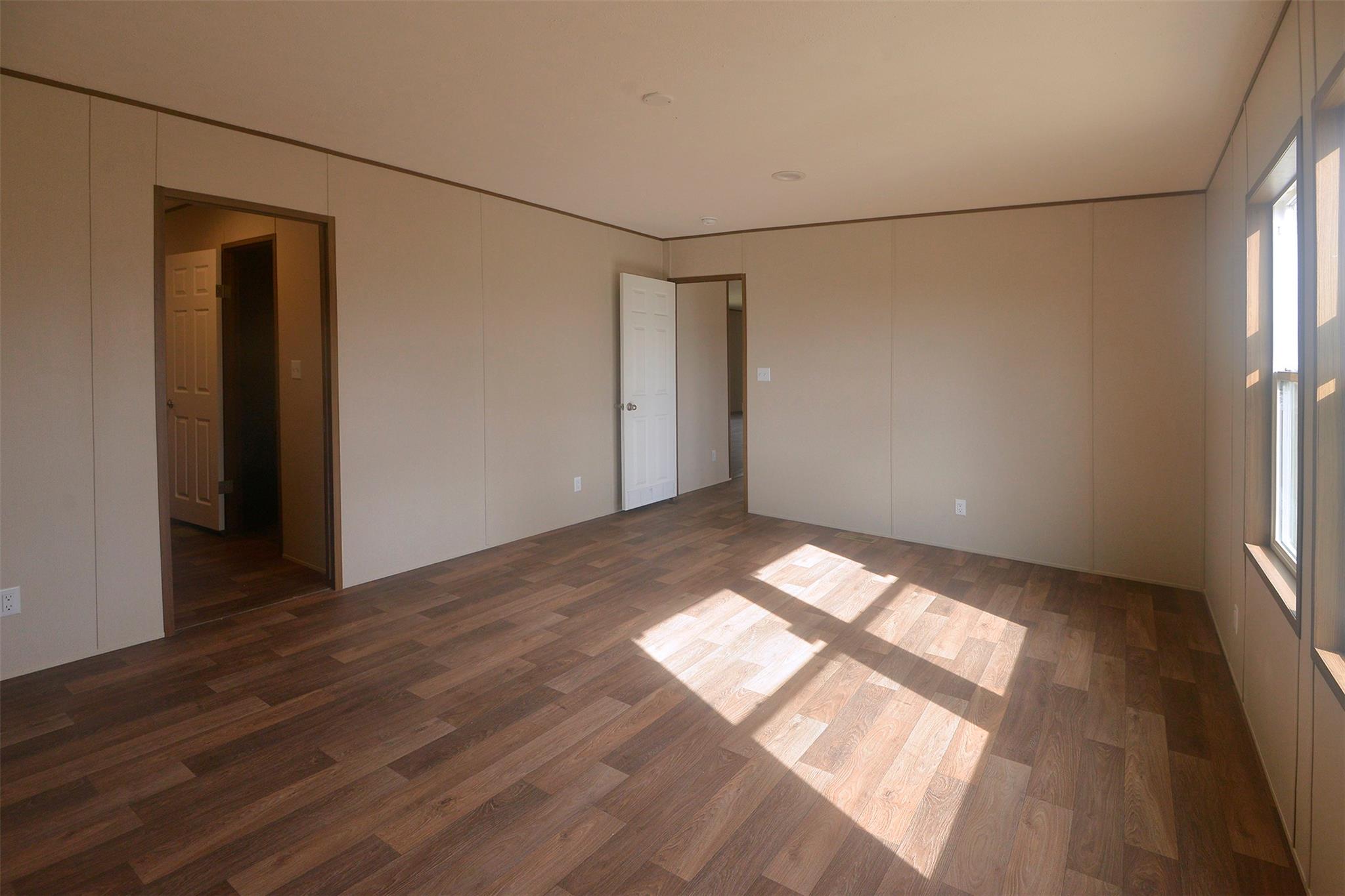 195 Tuck St # B, Cedar Creek, TX 78612