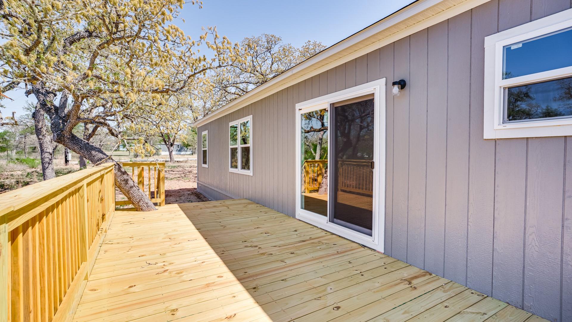 195 Tuck St # B, Cedar Creek, TX 78612