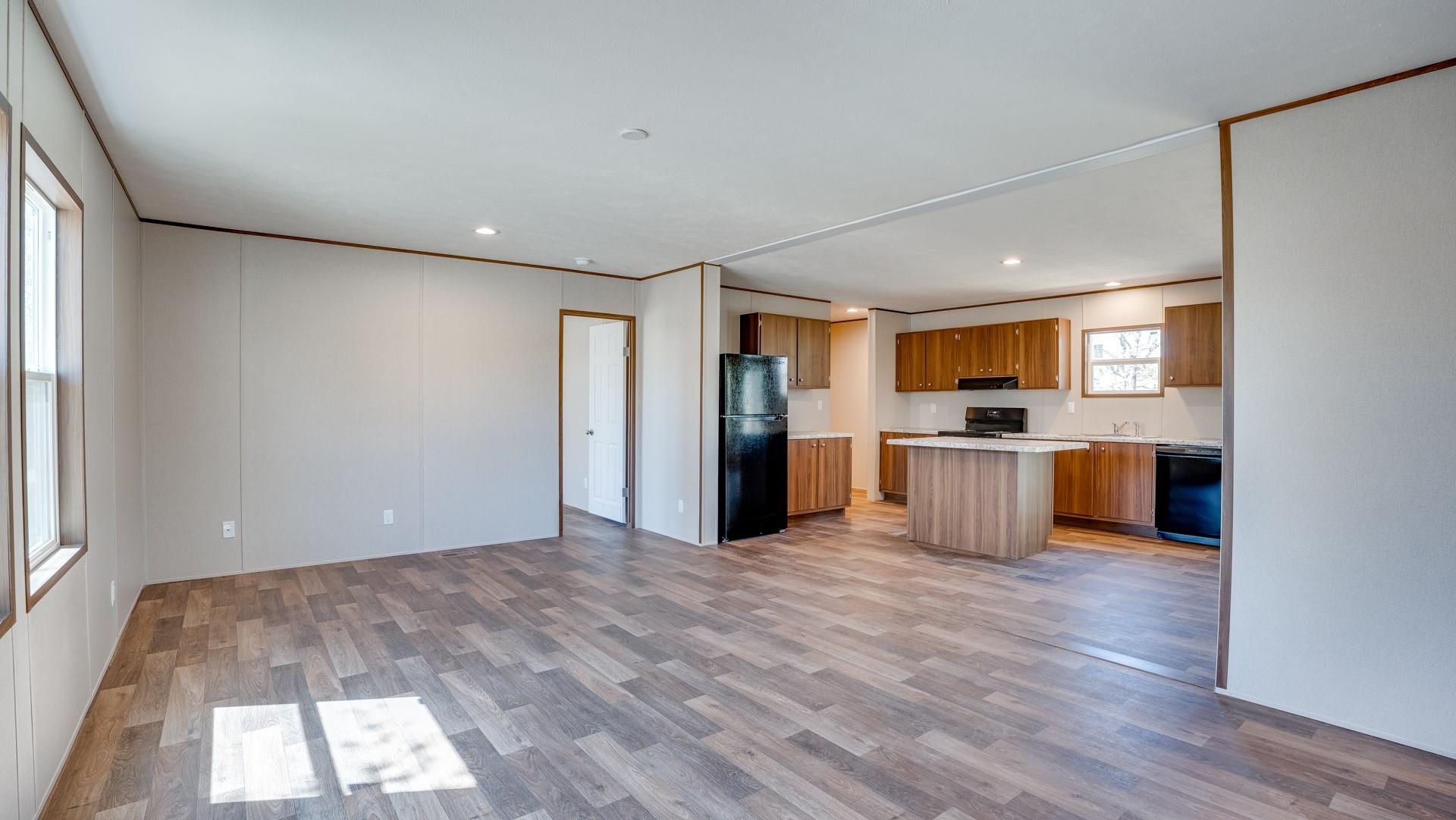 195 Tuck St # B, Cedar Creek, TX 78612