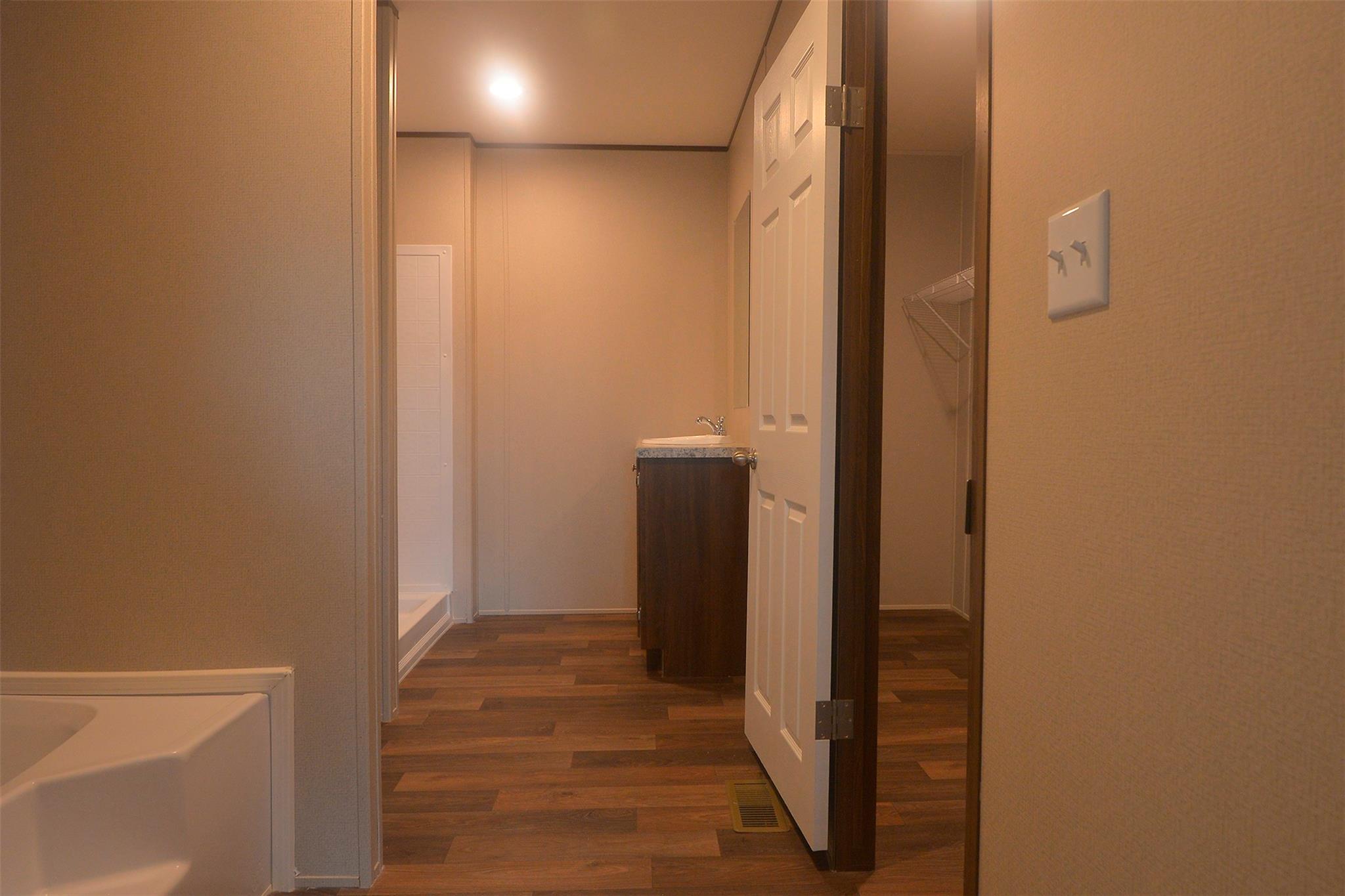 195 Tuck St # B, Cedar Creek, TX 78612