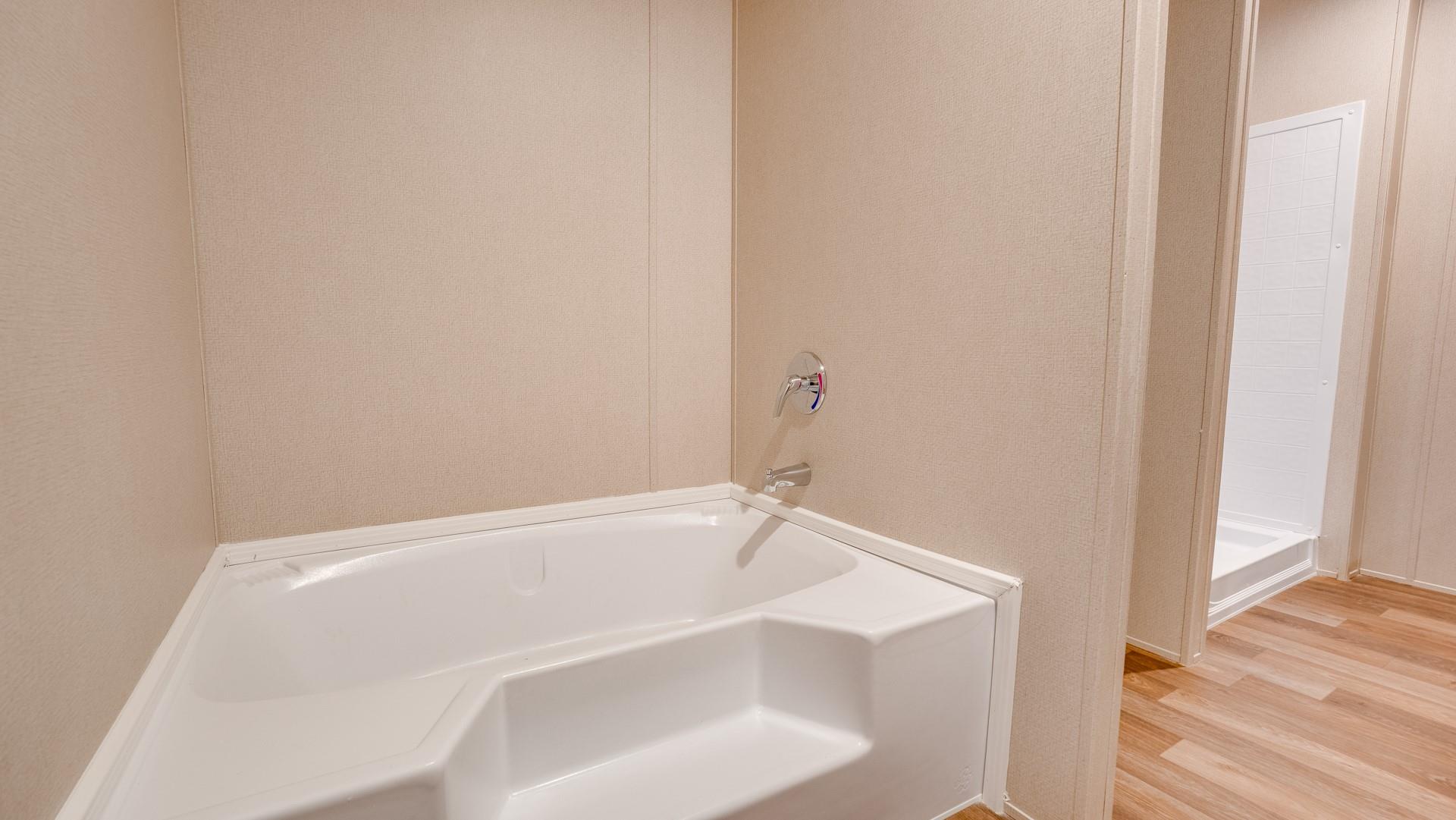 195 Tuck St # B, Cedar Creek, TX 78612