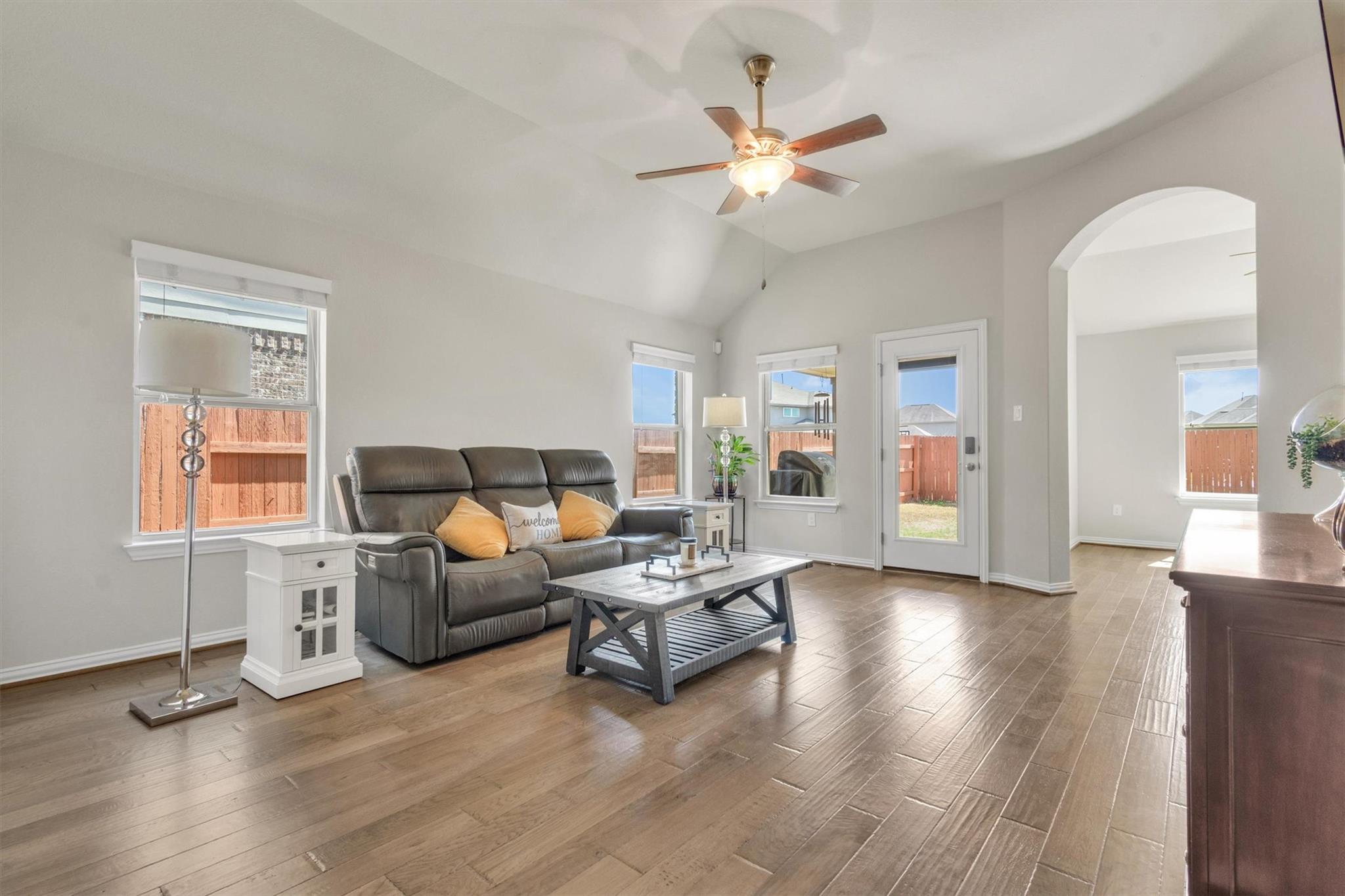 120 Shirley Dr, Buda, TX 78610