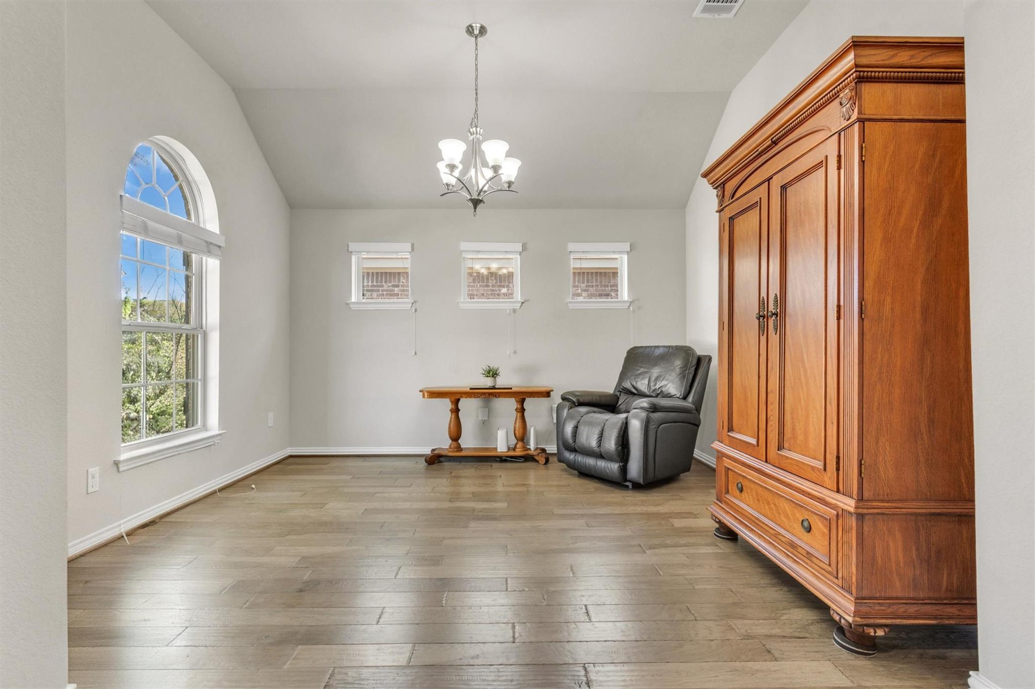 120 Shirley Dr, Buda, TX 78610