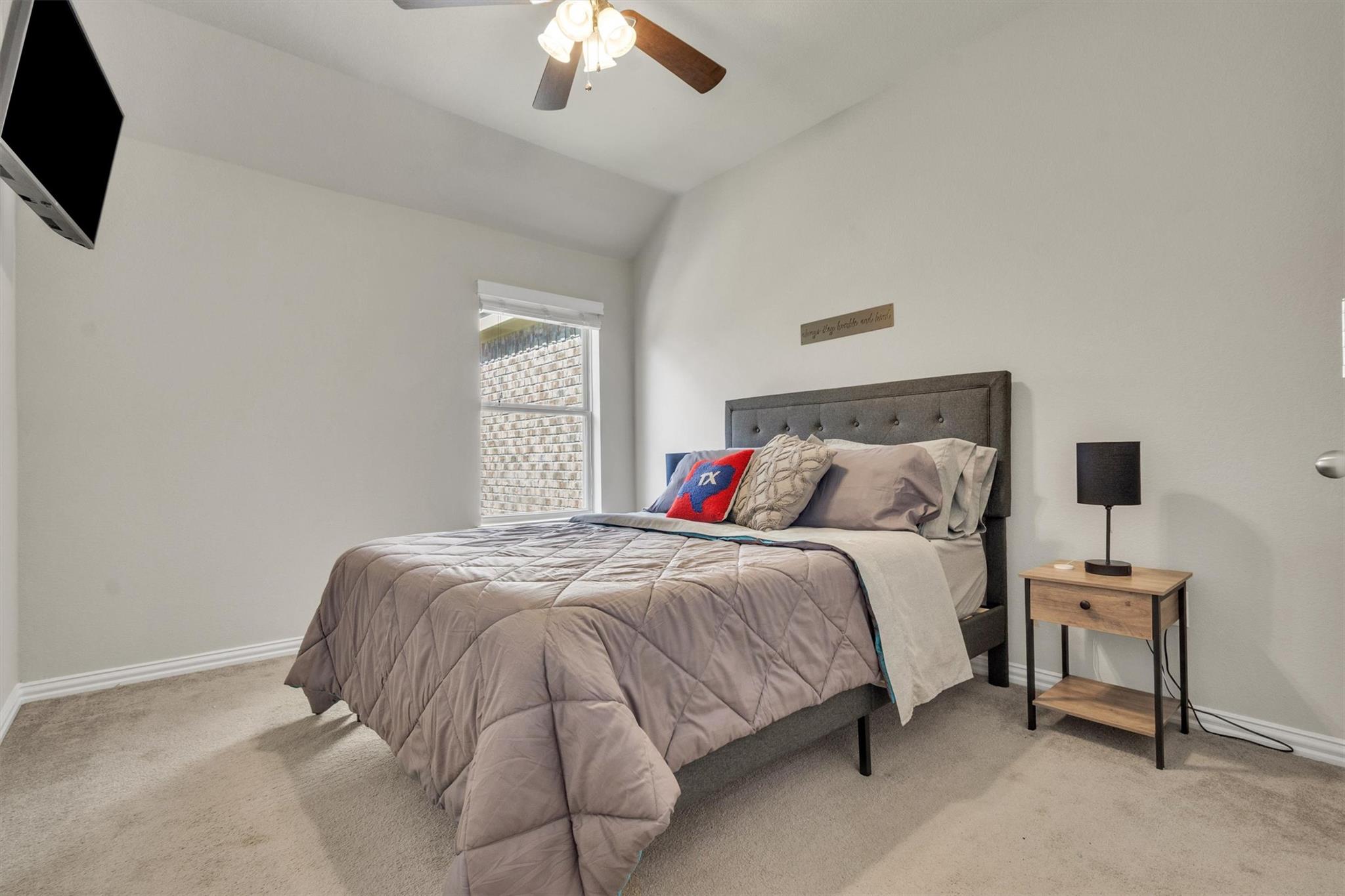 120 Shirley Dr, Buda, TX 78610