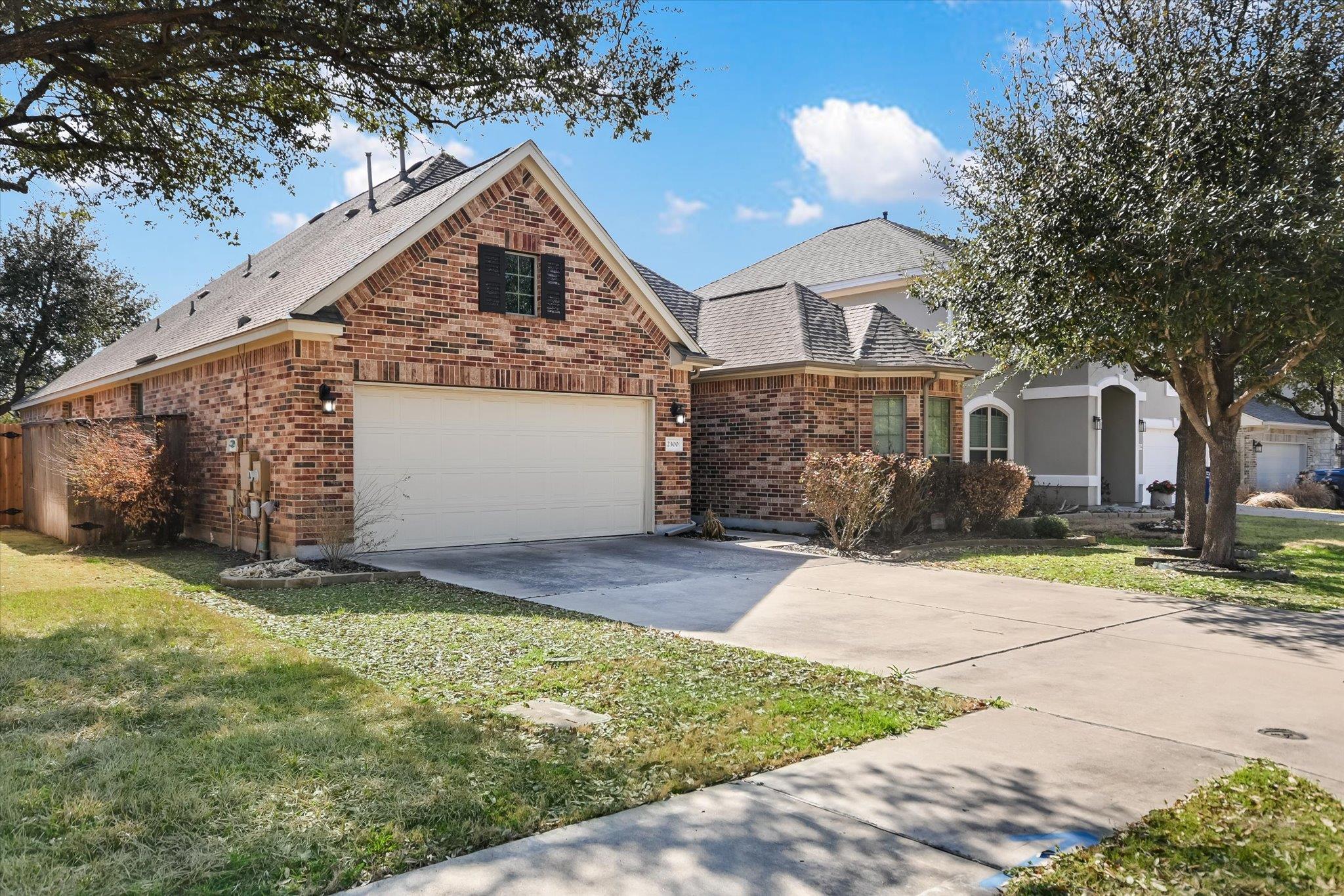 2300 Lookout Range Dr, Leander, TX 78641