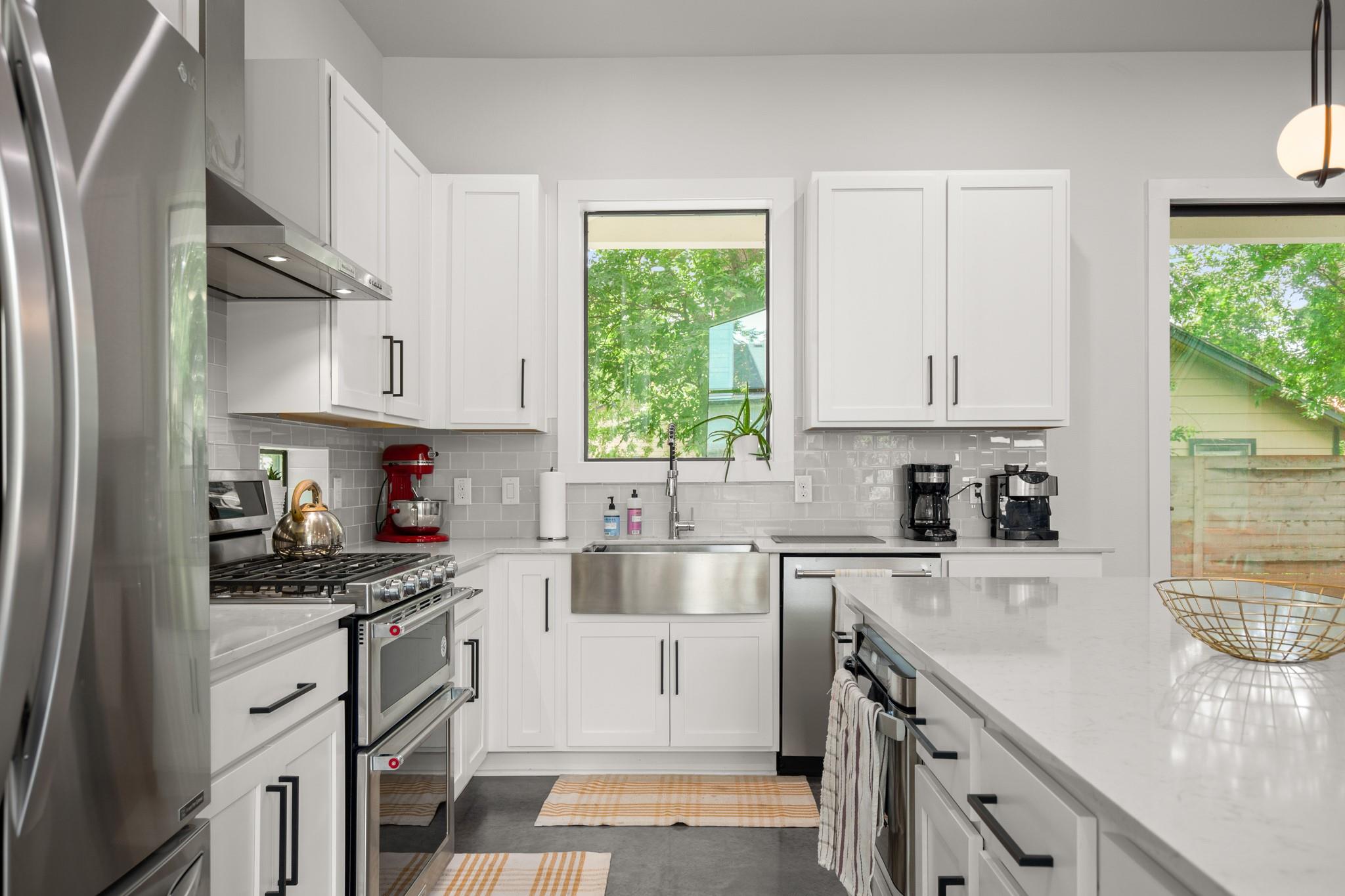 611 Gaylor St # 2, Austin, TX 78752