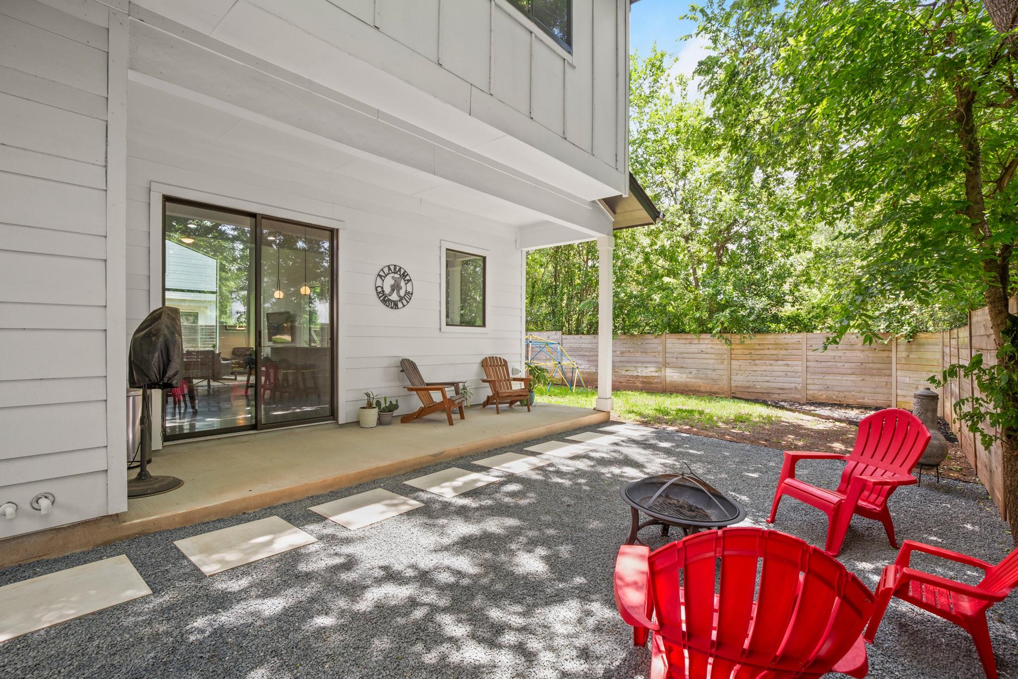 611 Gaylor St # 2, Austin, TX 78752