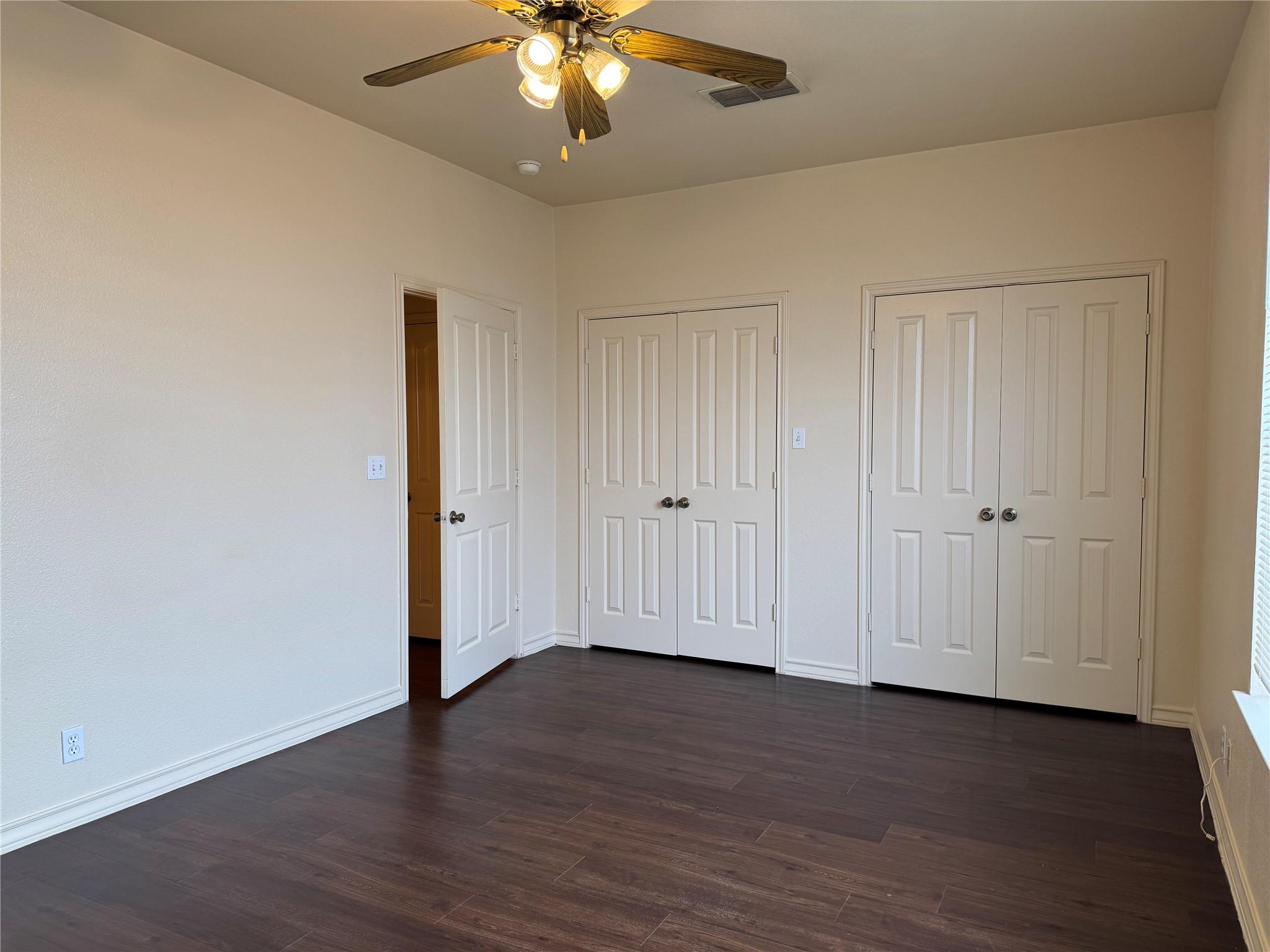 220 SANDSTONE Dr # A, Jarrell, TX 76537