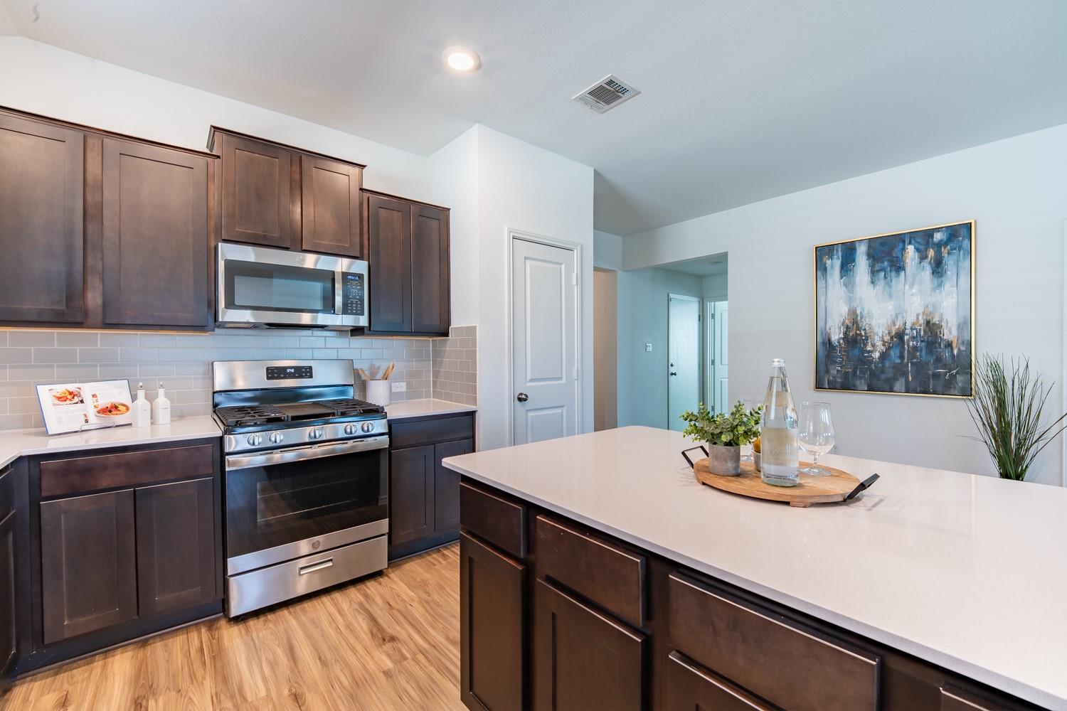 322 Arnage Dr, Hutto, TX 78634