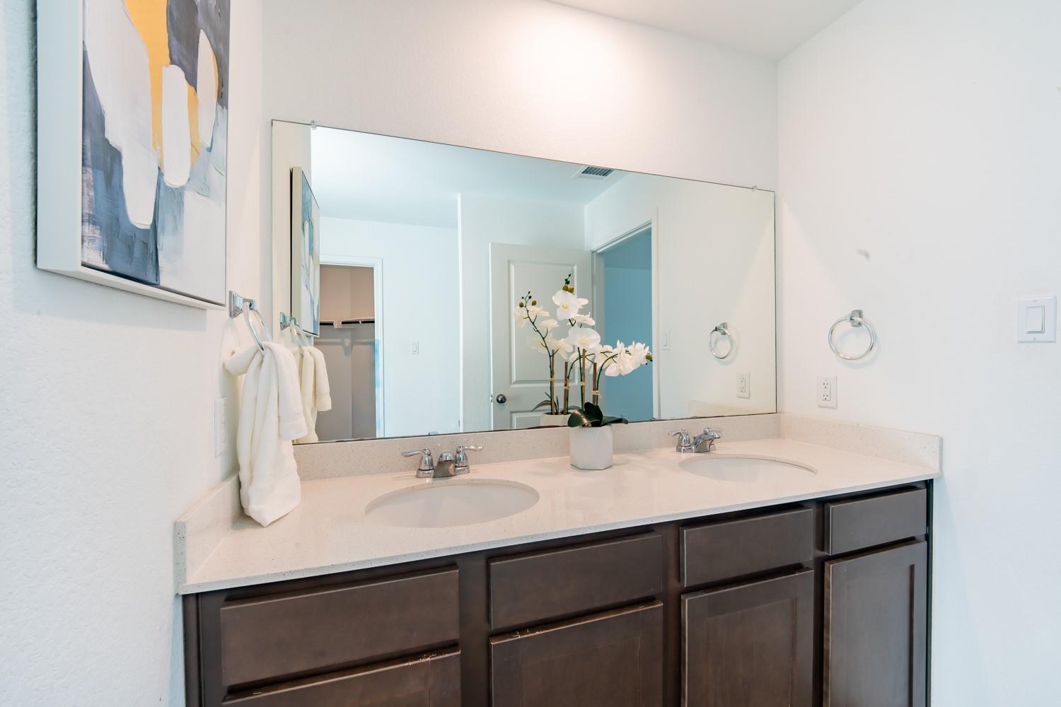 322 Arnage Dr, Hutto, TX 78634