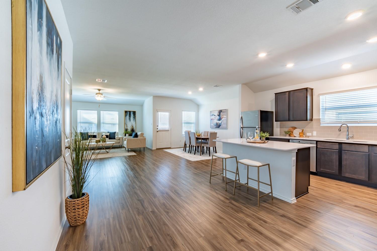 322 Arnage Dr, Hutto, TX 78634