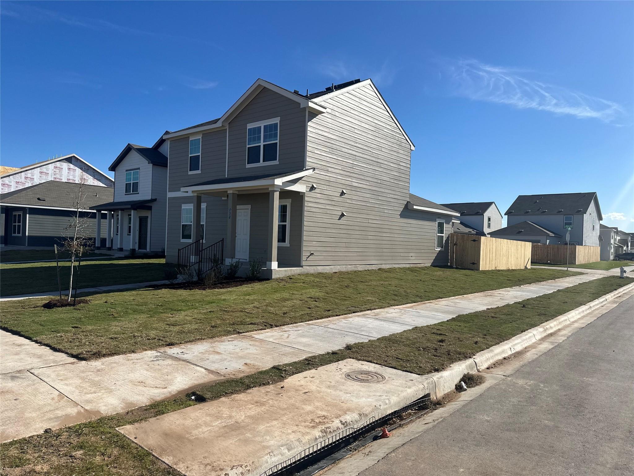 152 MULLEN Way, Taylor, TX 76574