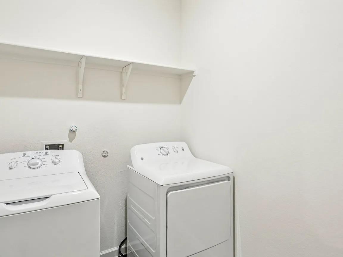 152 MULLEN Way, Taylor, TX 76574