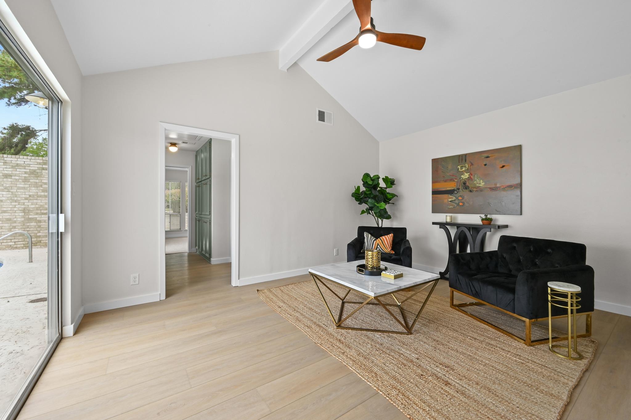 926 Lakeway Dr, Lakeway, TX 78734