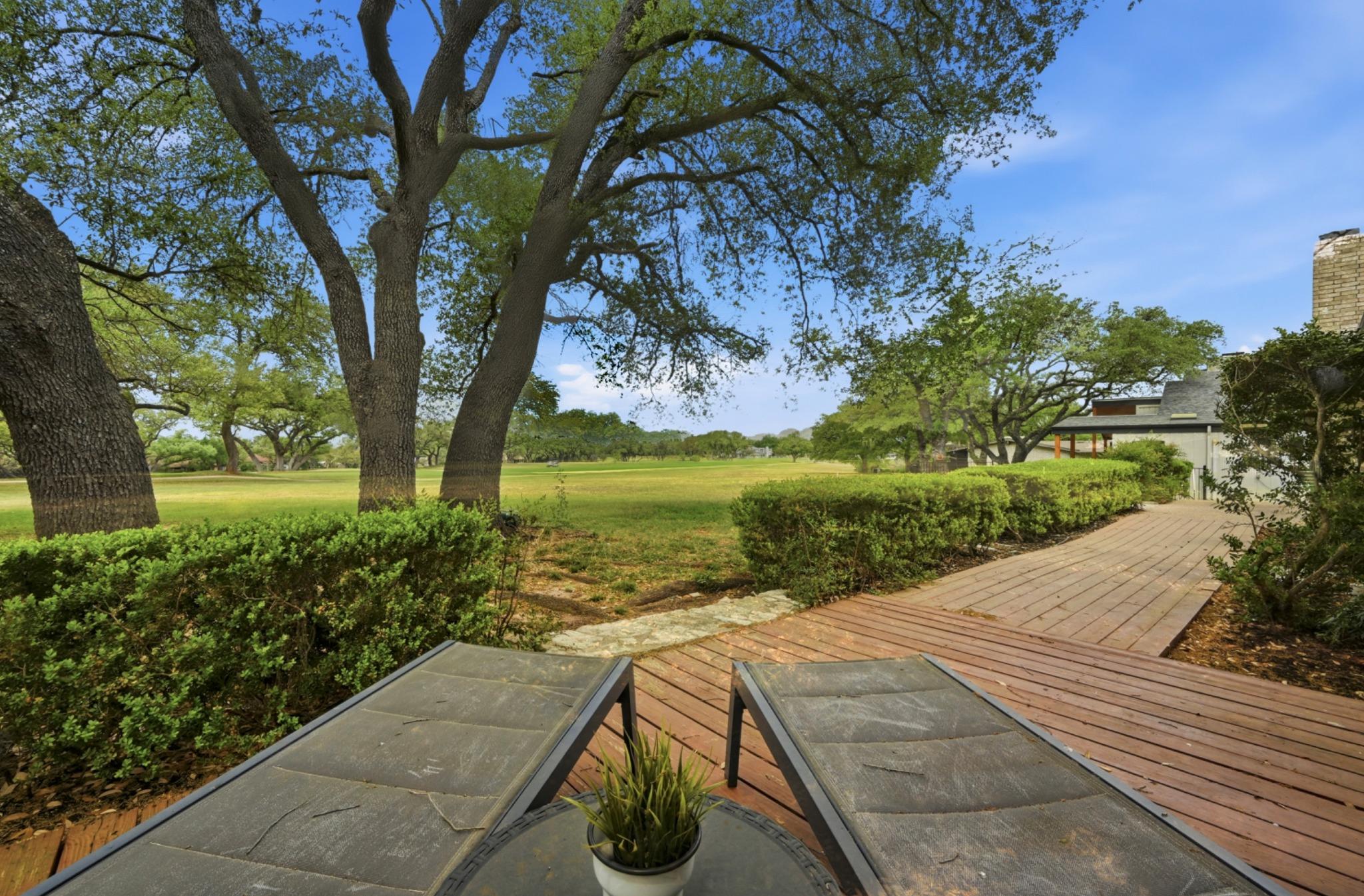 926 Lakeway Dr, Lakeway, TX 78734