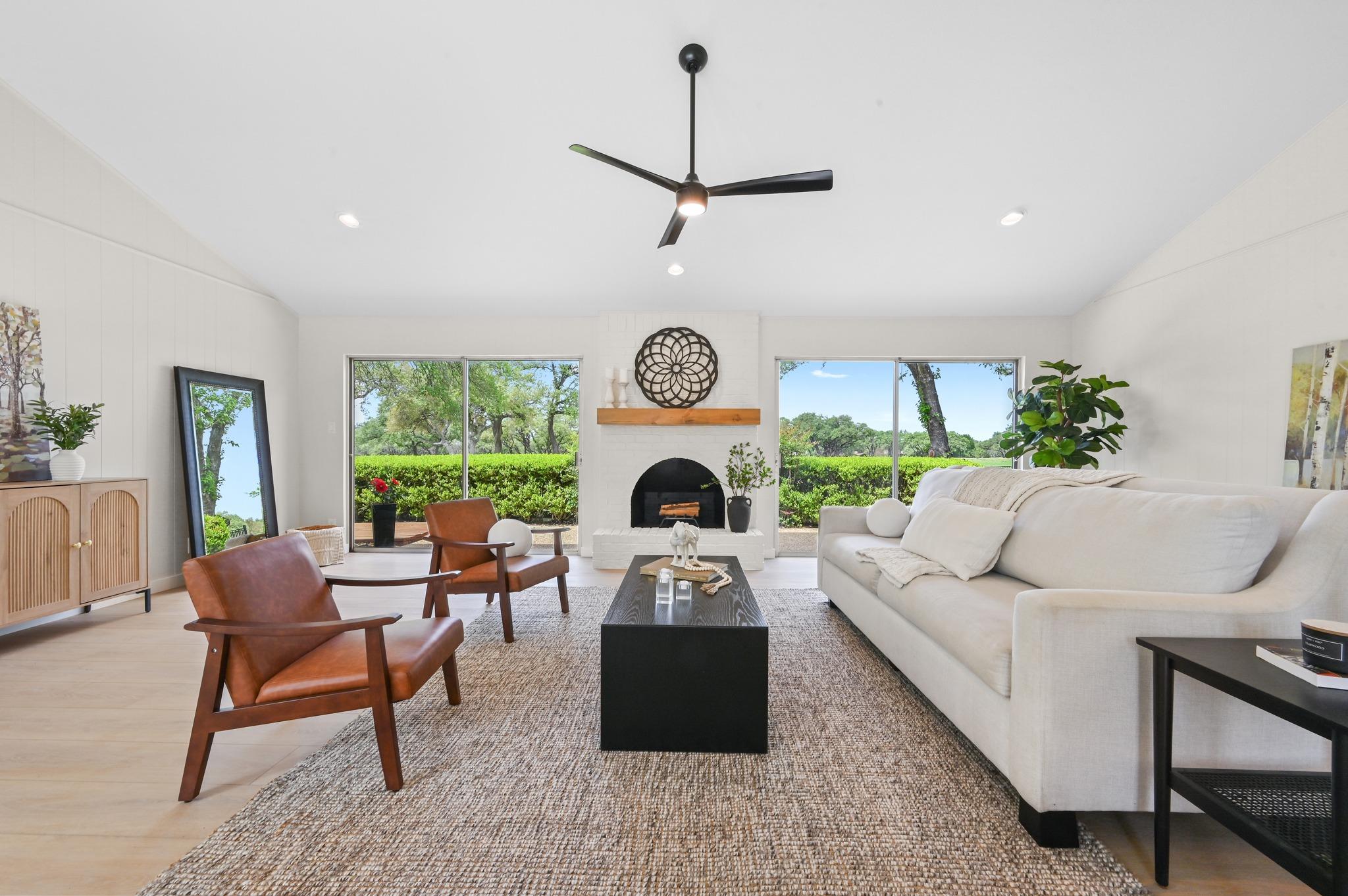 926 Lakeway Dr, Lakeway, TX 78734