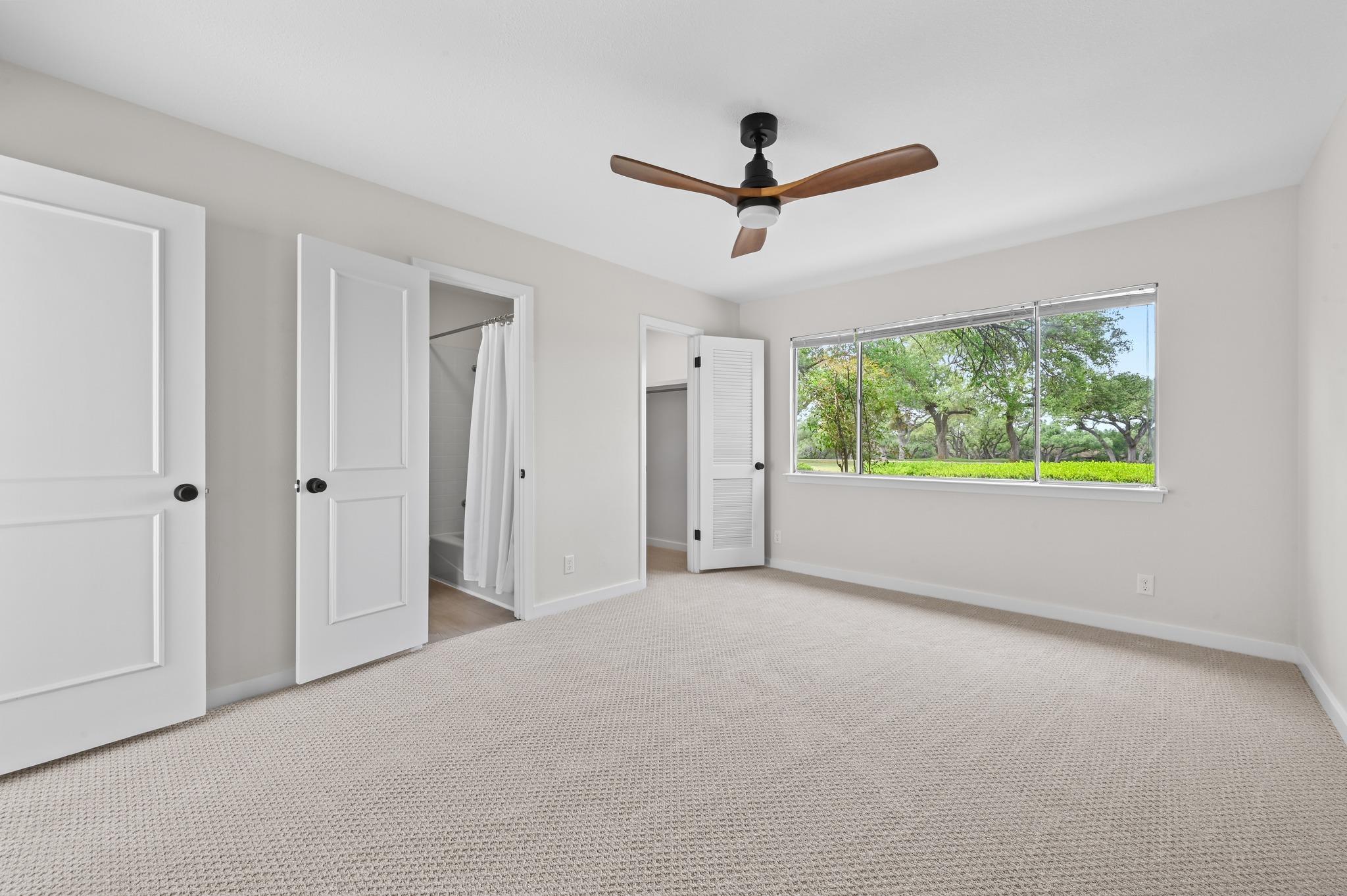 926 Lakeway Dr, Lakeway, TX 78734