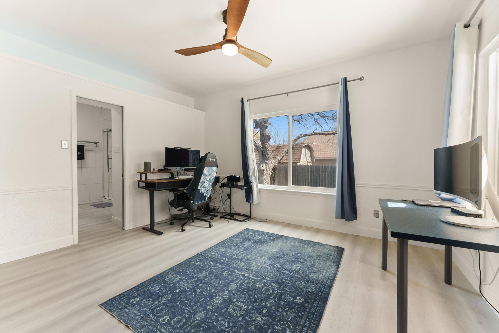 12319 Wycliff Ln, Austin, TX 78727