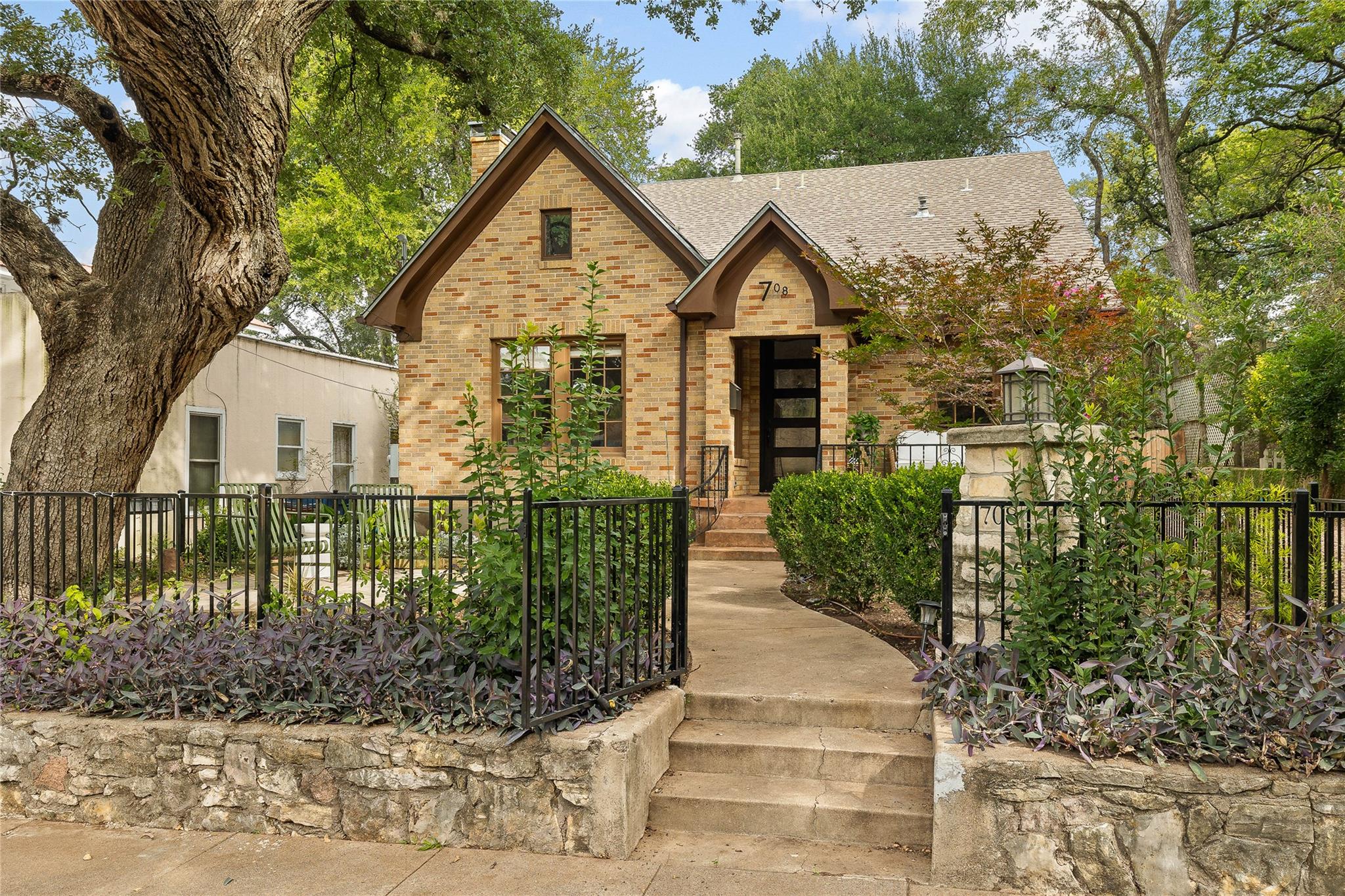 708 Sparks Ave, Austin, TX 78705