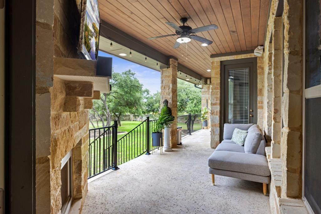 2716 Vista Heights Dr, Leander, TX 78641