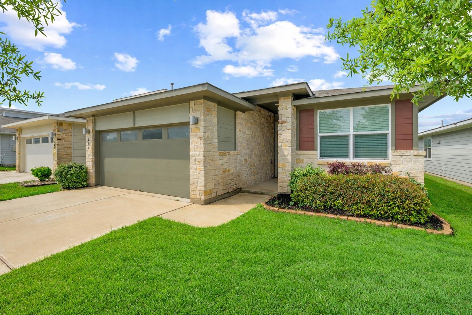 293 Tequilana Pass, Leander, TX 78641
