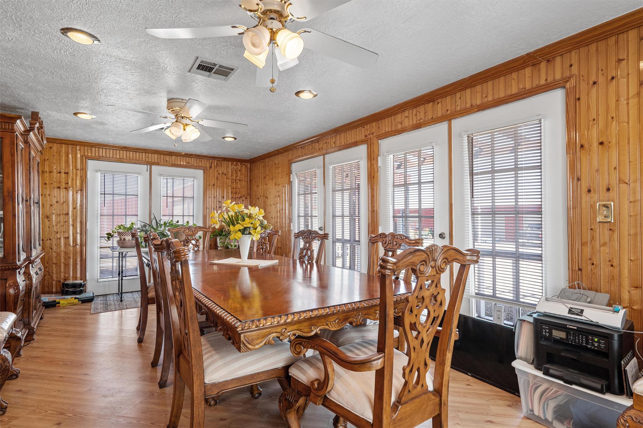 5300 County Road 424, Taylor, TX 76574