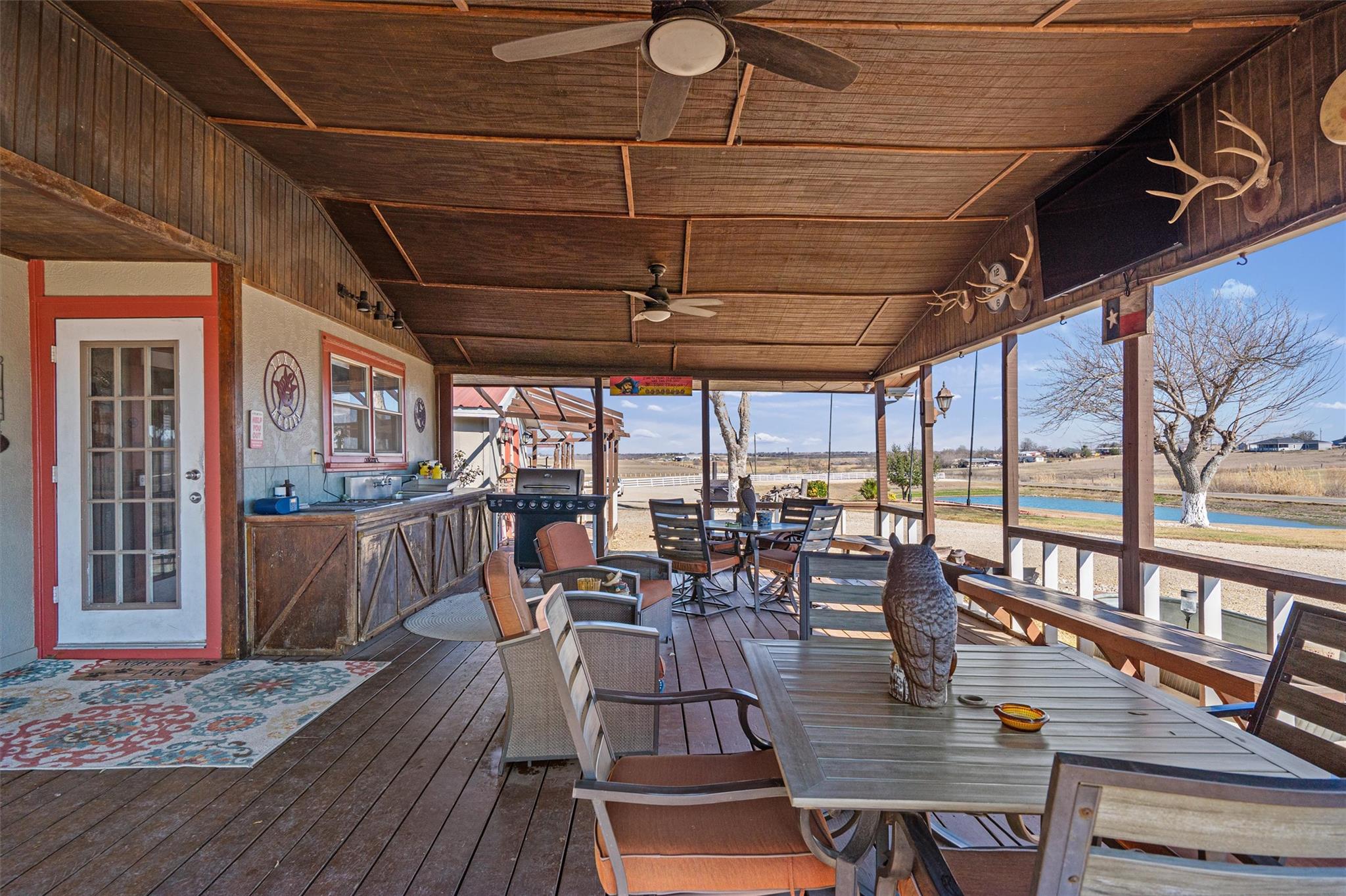 5300 County Road 424, Taylor, TX 76574