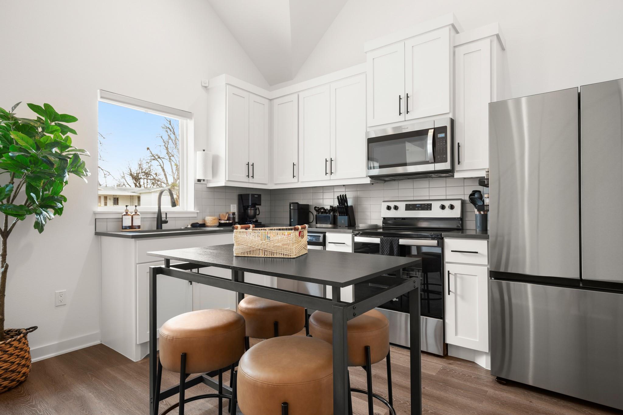 1211 Taulbee Ln # 2, Austin, TX 78757