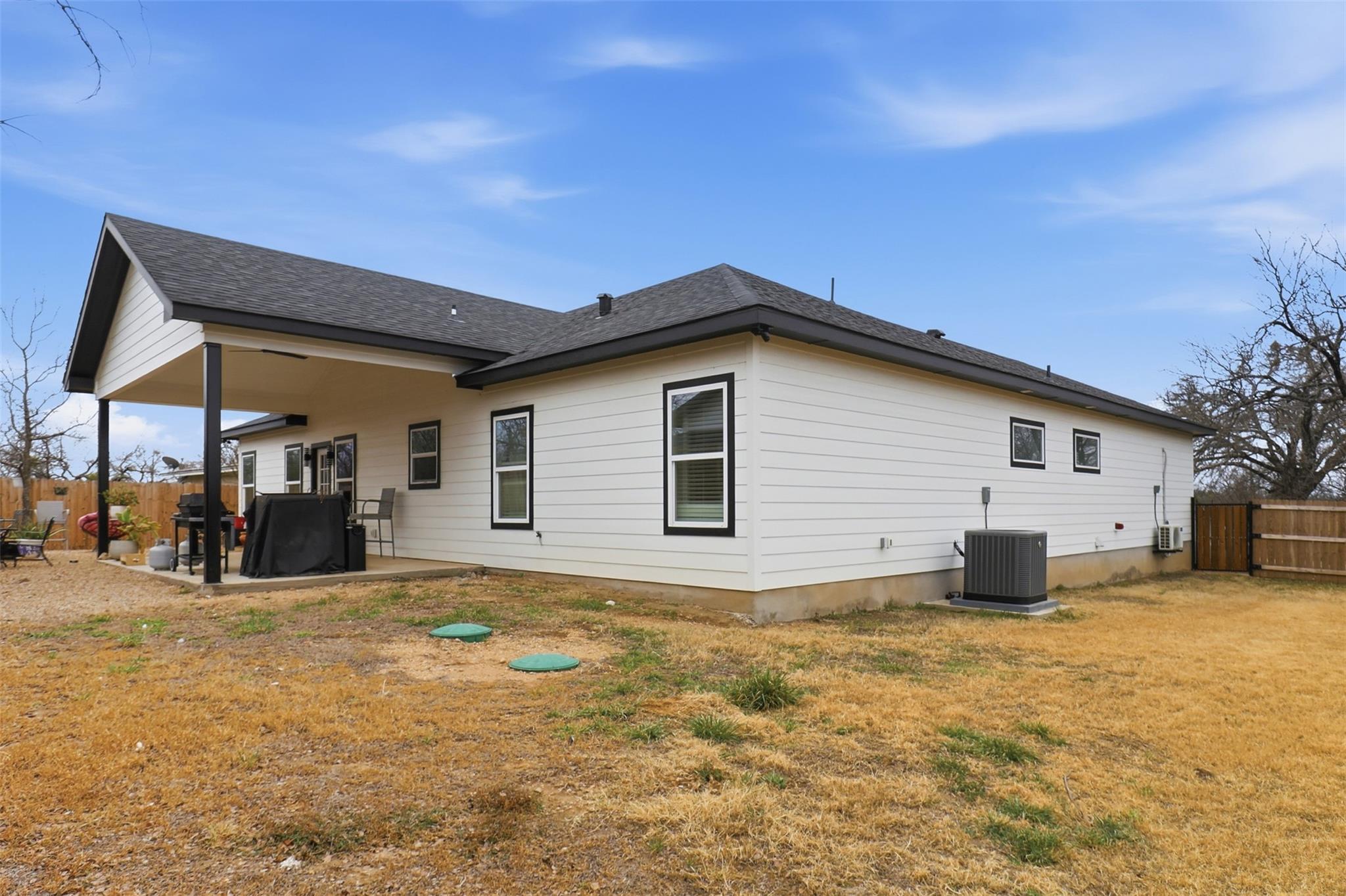 1515 Valley High Ln, Granite Shoals, TX 78654