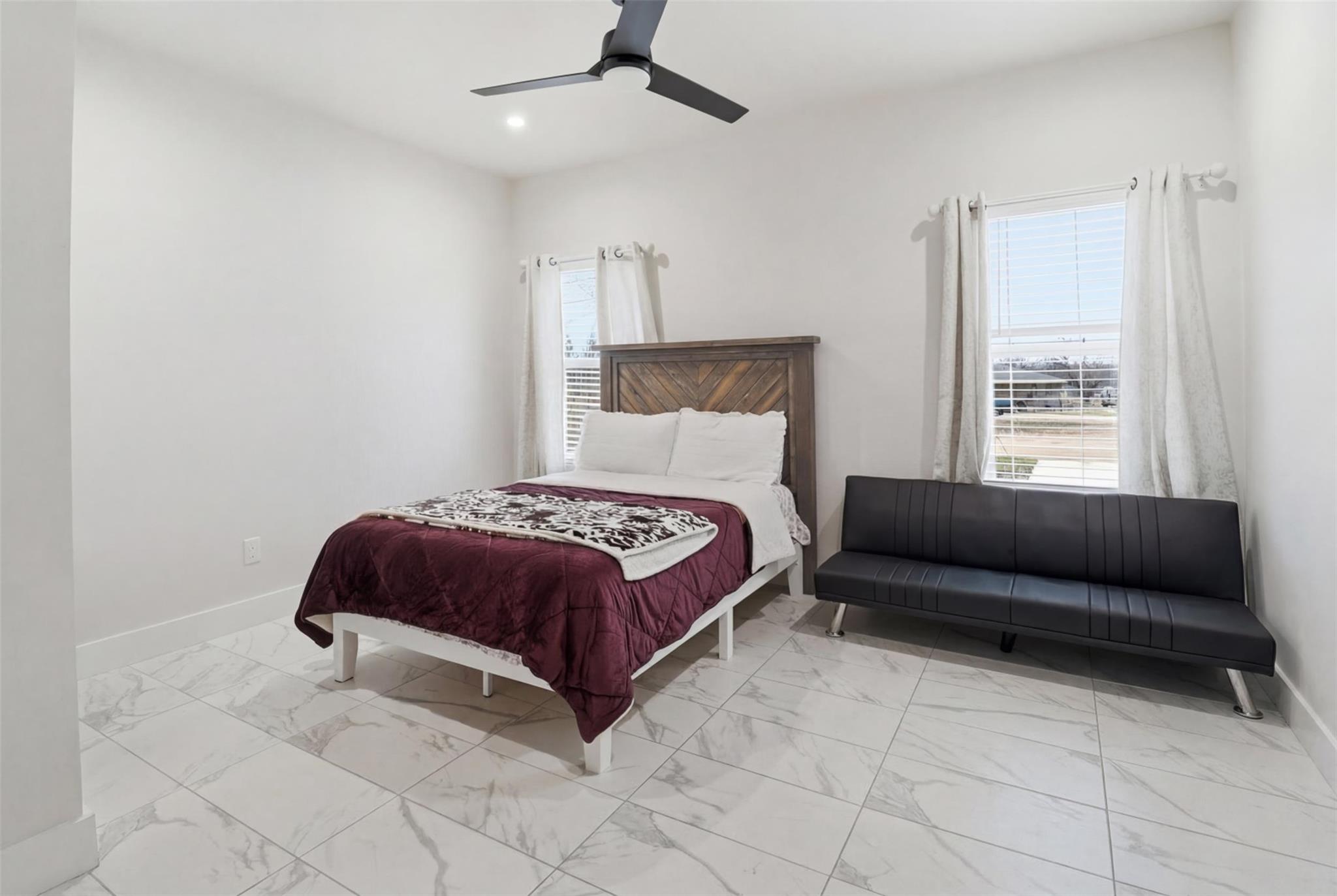 1515 Valley High Ln, Granite Shoals, TX 78654