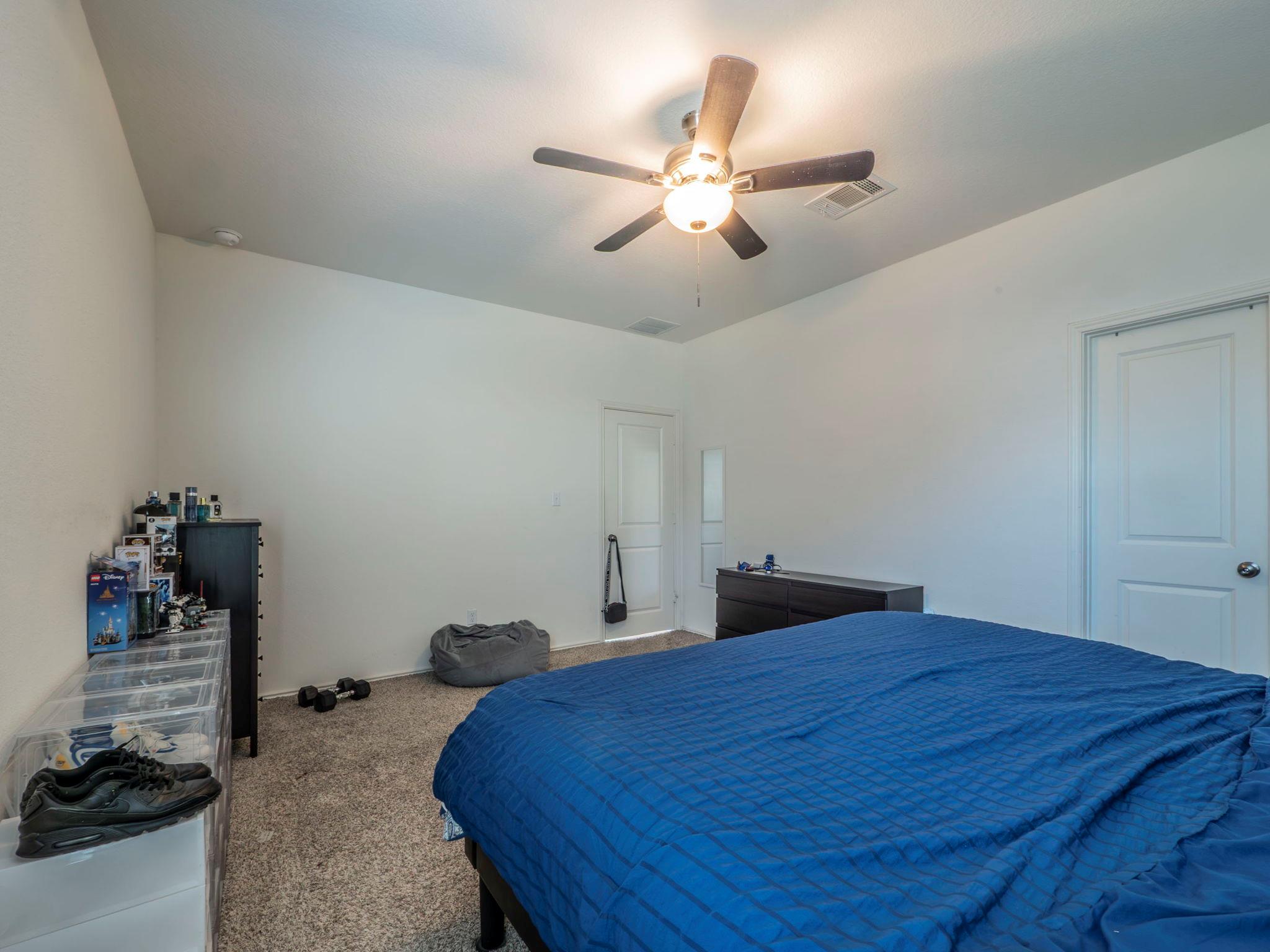 17813 Boardtree Dr, Elgin, TX 78621