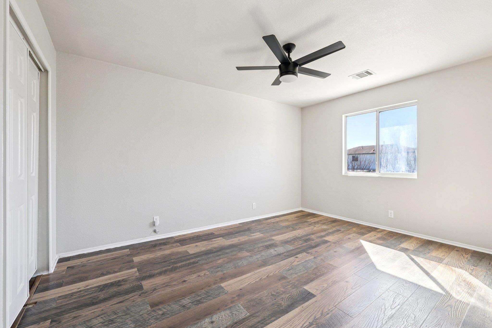 711 Riverway Ln, Leander, TX 78641