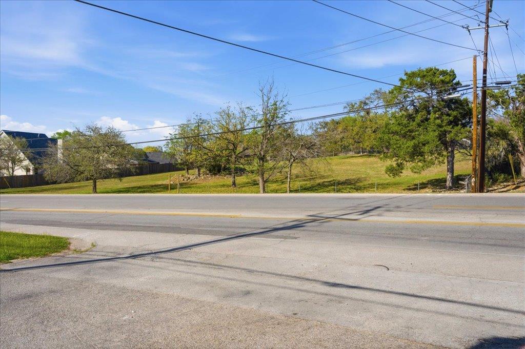 1526 RR 12 Cir, San Marcos, TX 78666