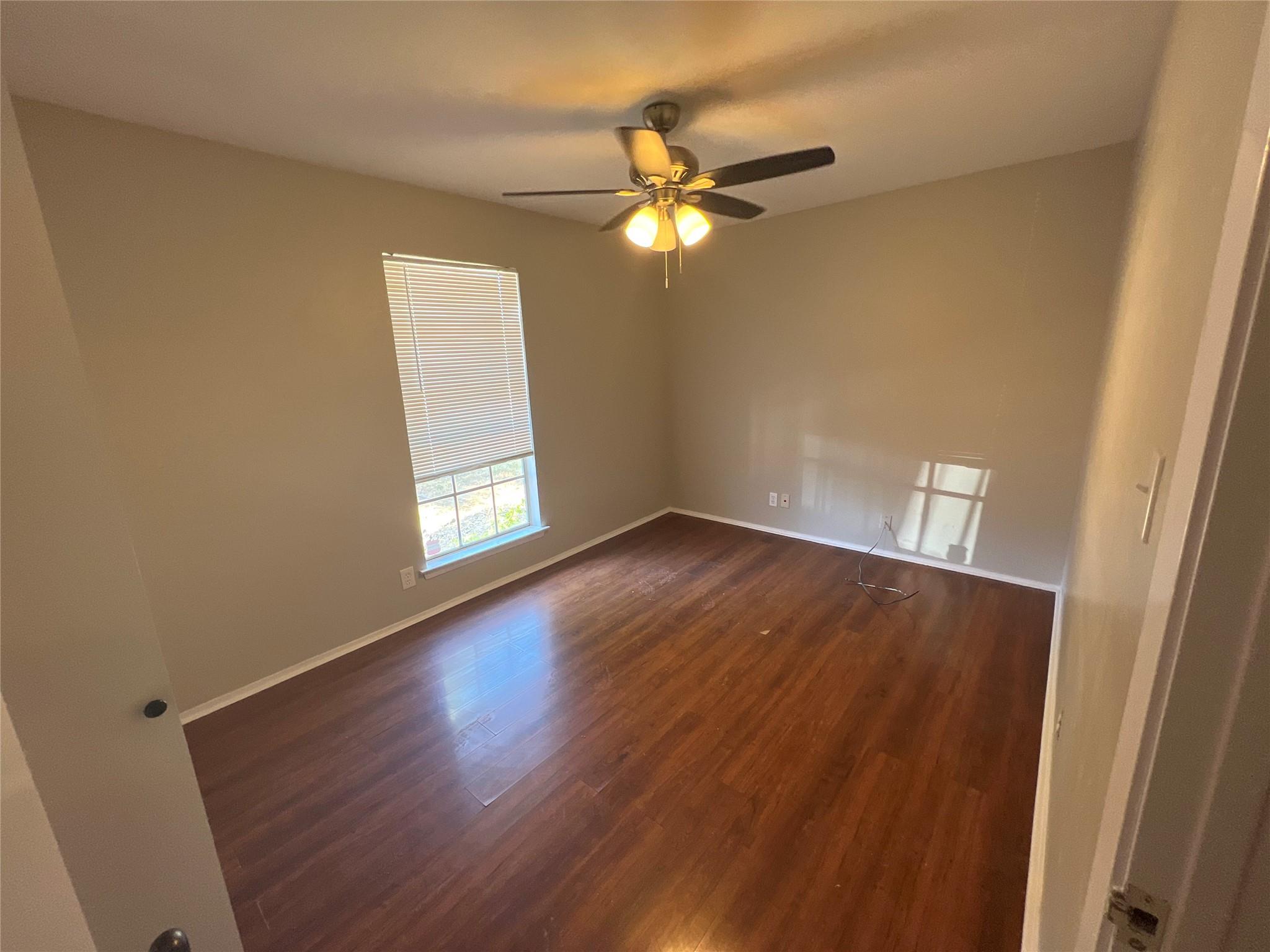 817 Cactus Dr, Round Rock, TX 78681