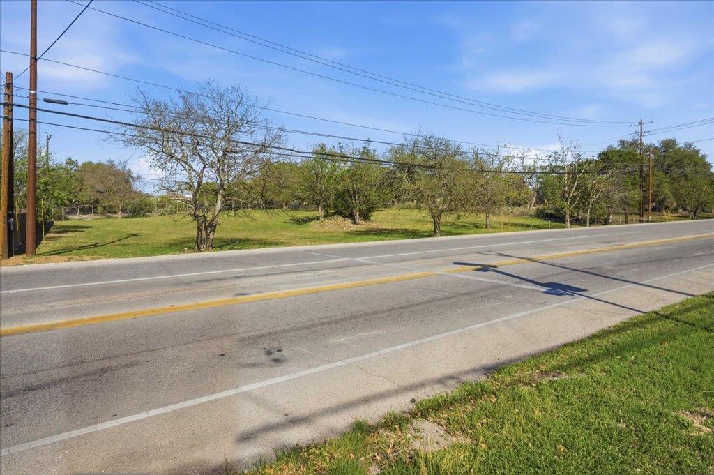 1524 RR 12 Cir, San Marcos, TX 78666