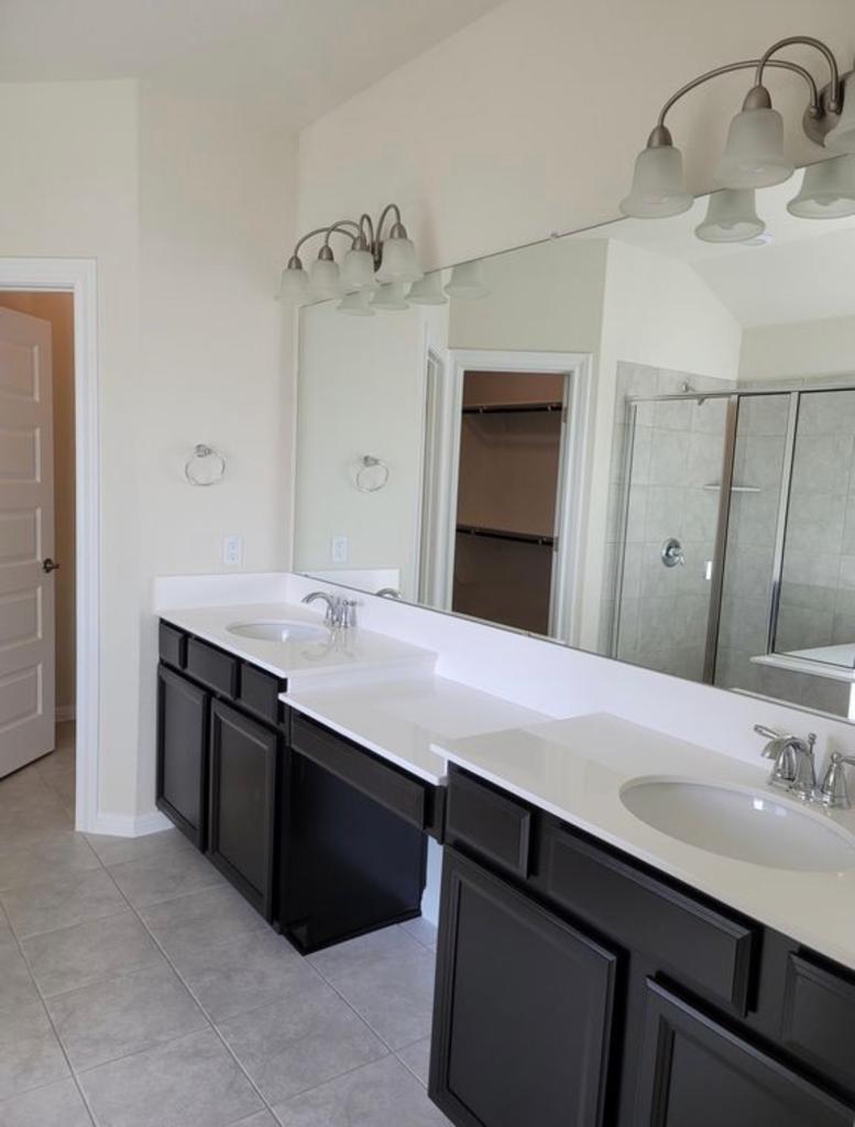 105 Isabella Way, Liberty Hill, TX 78642