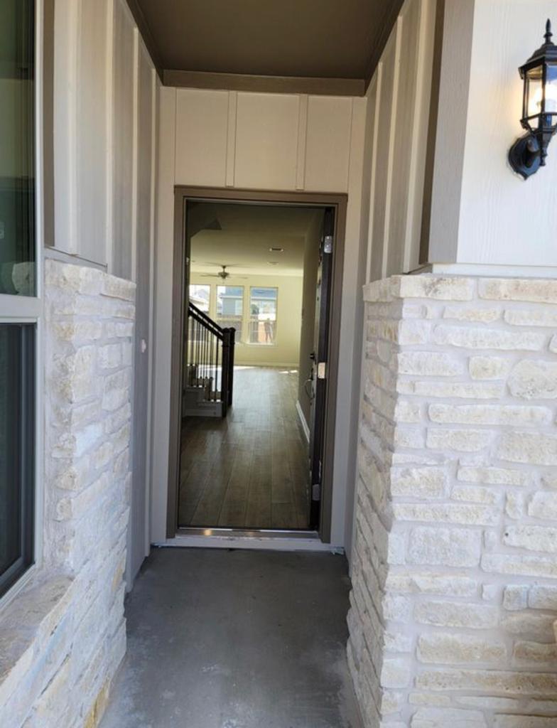 105 Isabella Way, Liberty Hill, TX 78642