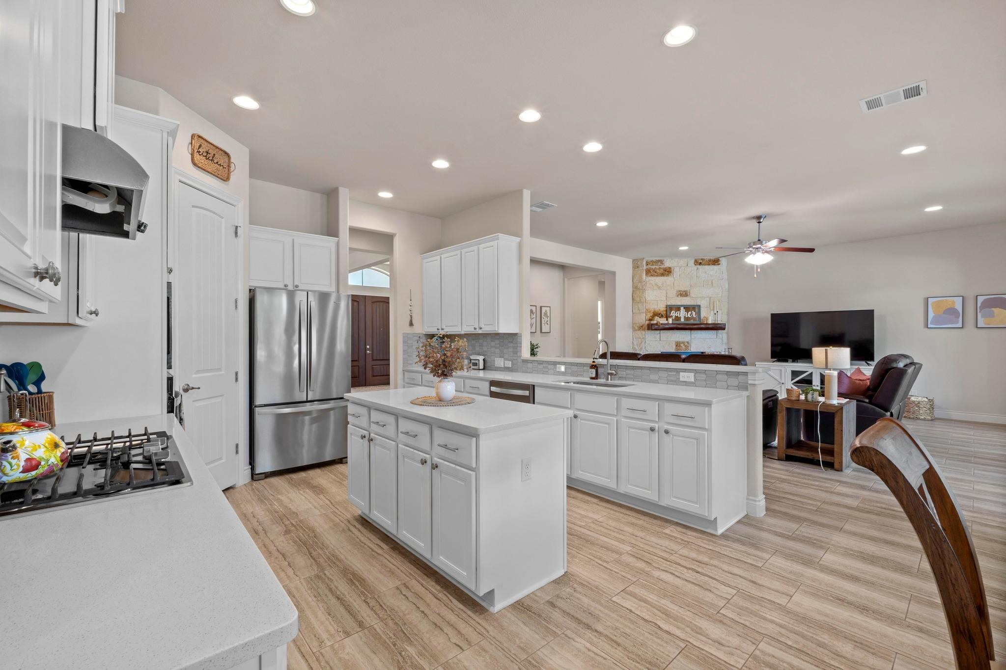 216 Rio Ancho Blvd, Liberty Hill, TX 78642