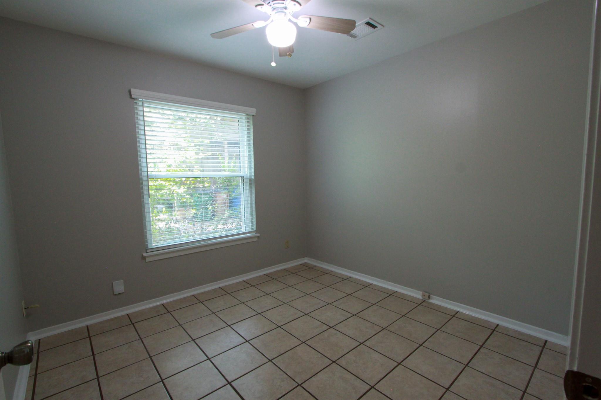 5712 Fairlane Dr, Austin, TX 78757