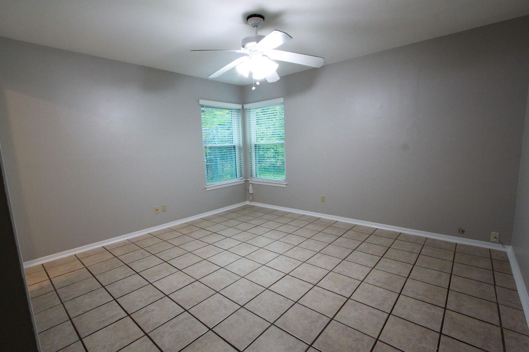 5712 Fairlane Dr, Austin, TX 78757