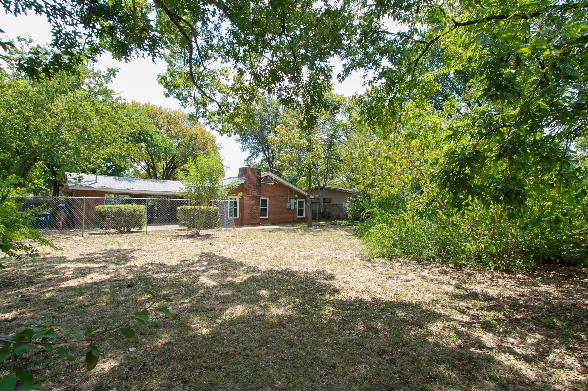 5712 Fairlane Dr, Austin, TX 78757