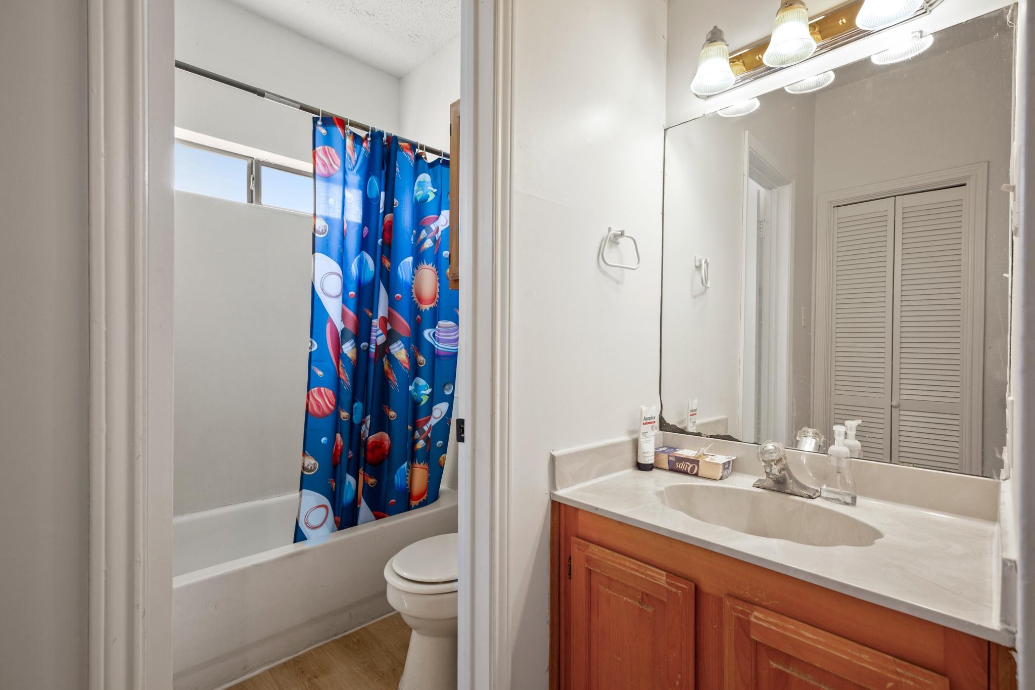 3001 Cedar St # A-115, Austin, TX 78705