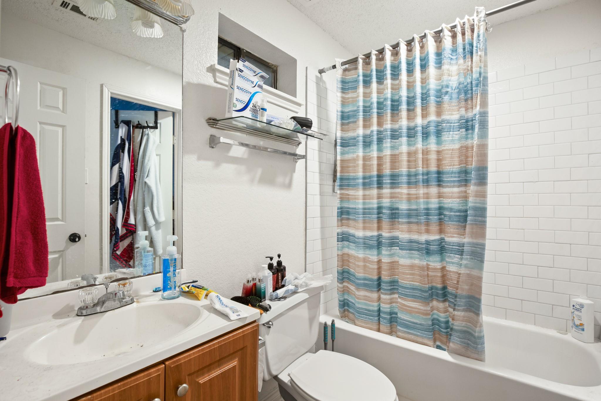 3001 Cedar St # A-115, Austin, TX 78705