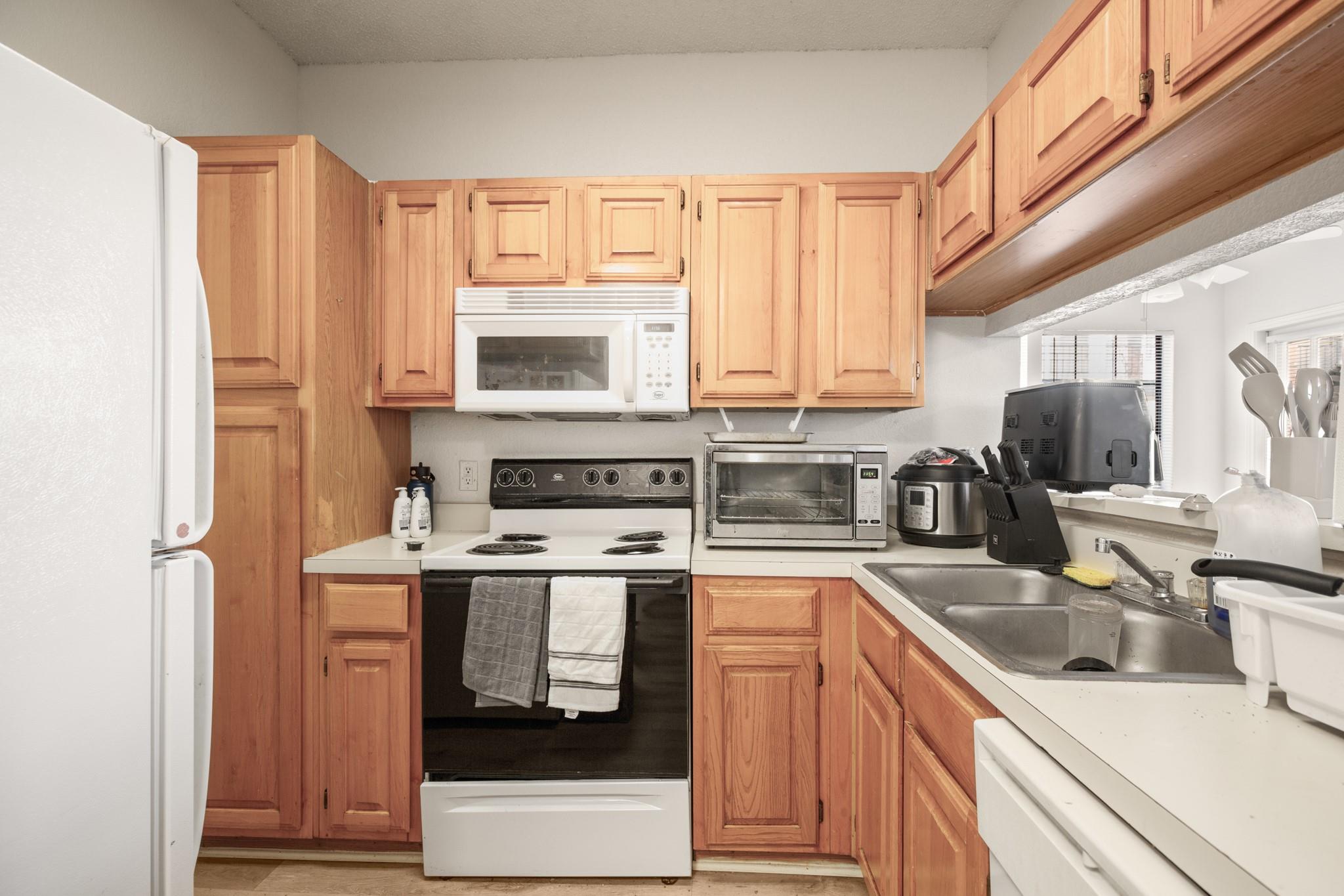 3001 Cedar St # A-115, Austin, TX 78705