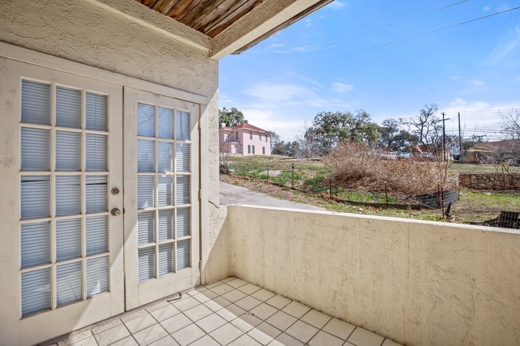 3001 Cedar St # A-115, Austin, TX 78705