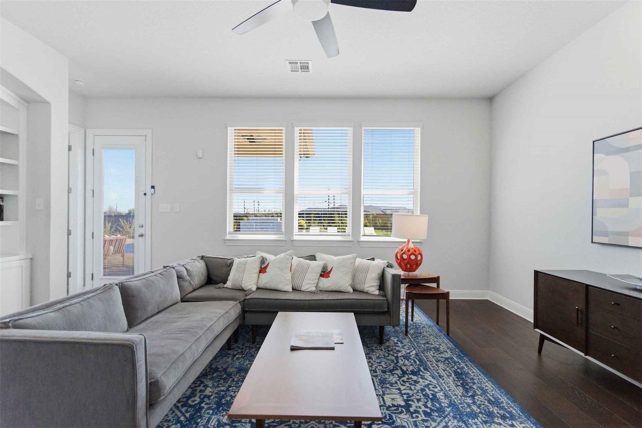 19305 Pilton Dr, Pflugerville, TX 78660