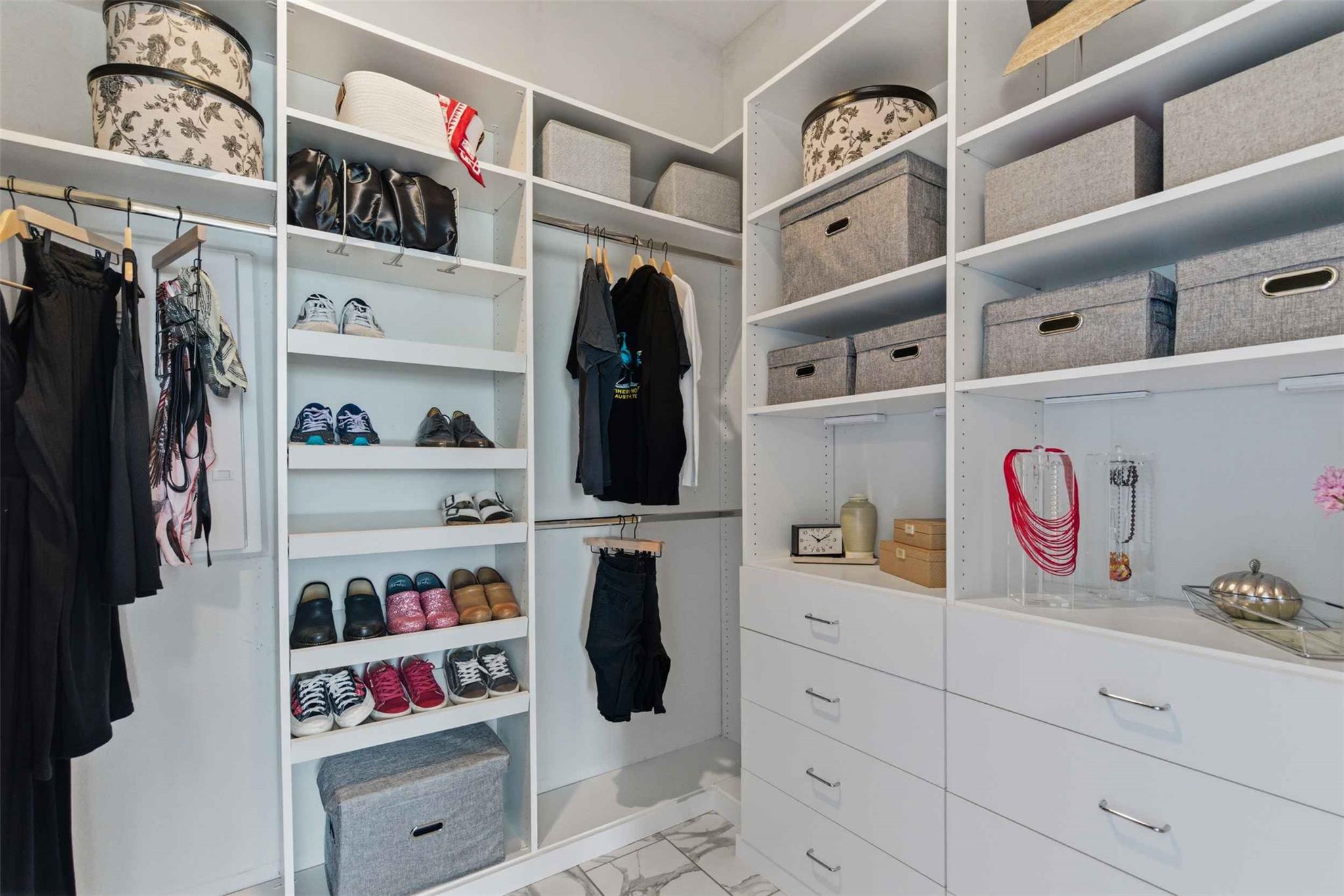 19305 Pilton Dr, Pflugerville, TX 78660