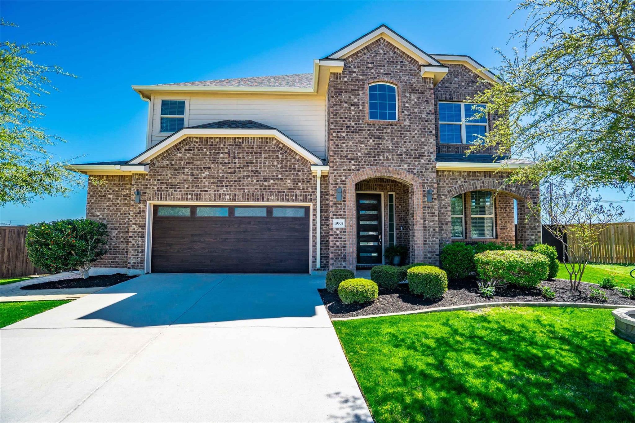 19305 Pilton Dr, Pflugerville, TX 78660