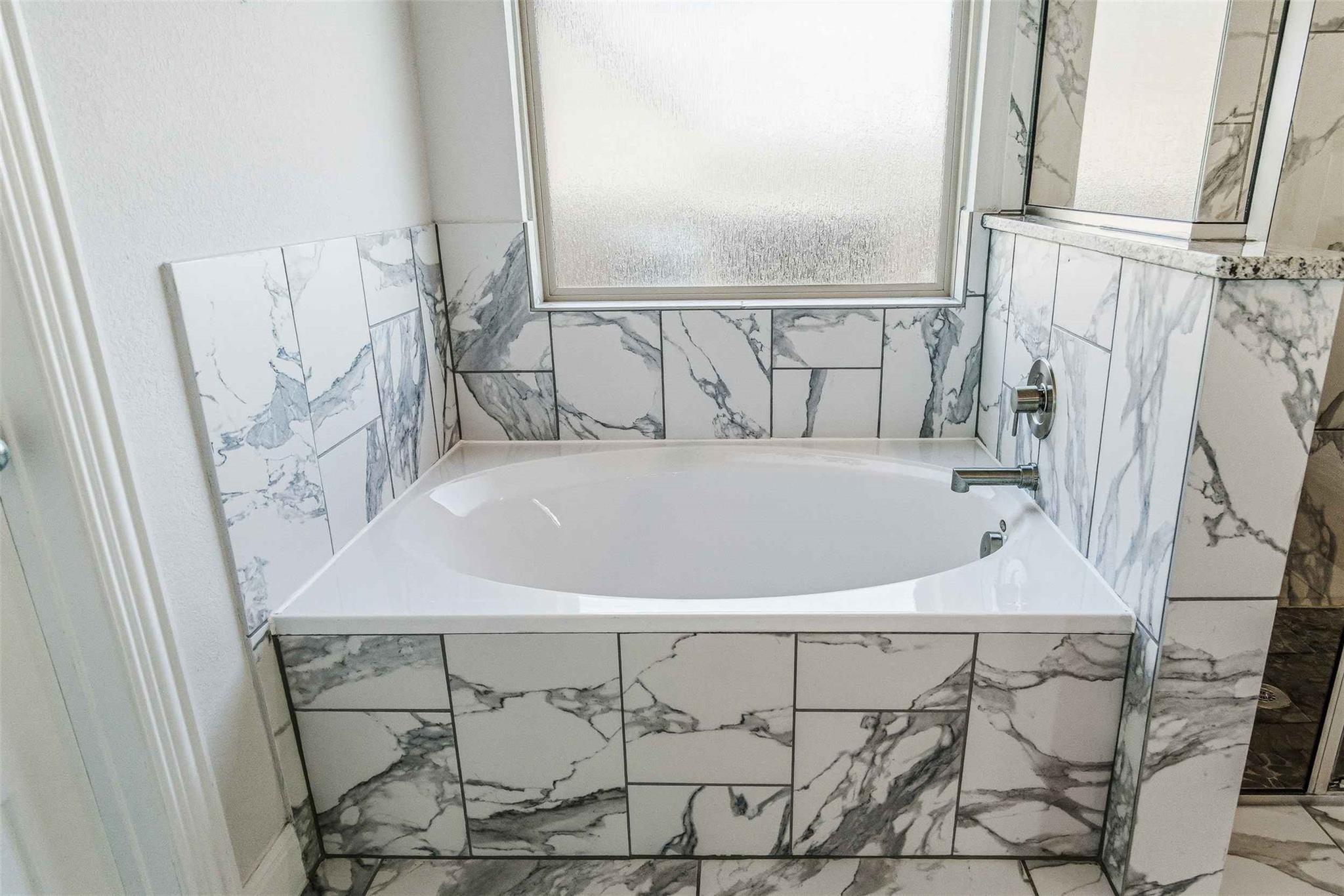 19305 Pilton Dr, Pflugerville, TX 78660