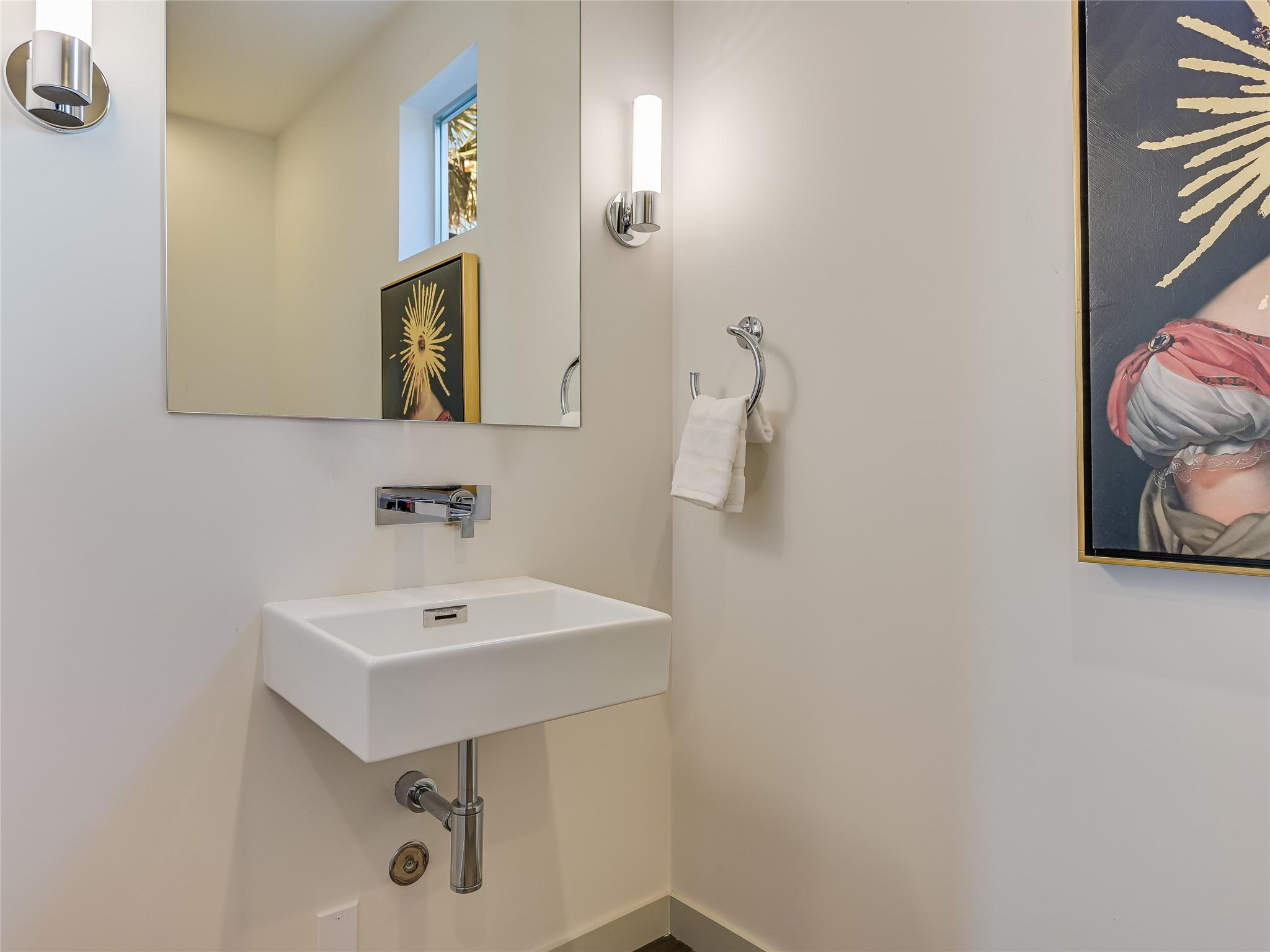 1107 W 31st St, Austin, TX 78705